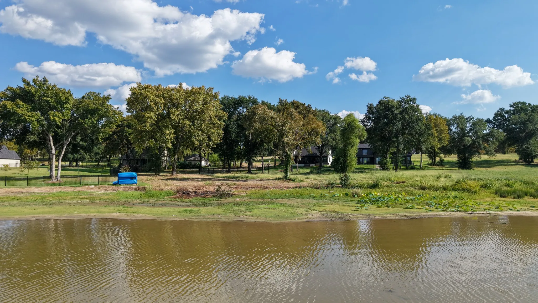 Unimproved Land For Sale in Kaufman County , 1520 Shoreline Drive, Mabank, Texas 75143, 0, 0, Garage spaces, 0 Sqft, built in 0, mls#21406991, Real Estate Agent in Mabank, Homes For Sale in Kaufman county, Homes For Sale in Mabank, Realtor in Mabank Texas, Real Estate Brokerage Independent Realty Texas, Luminita Cordes Realtor