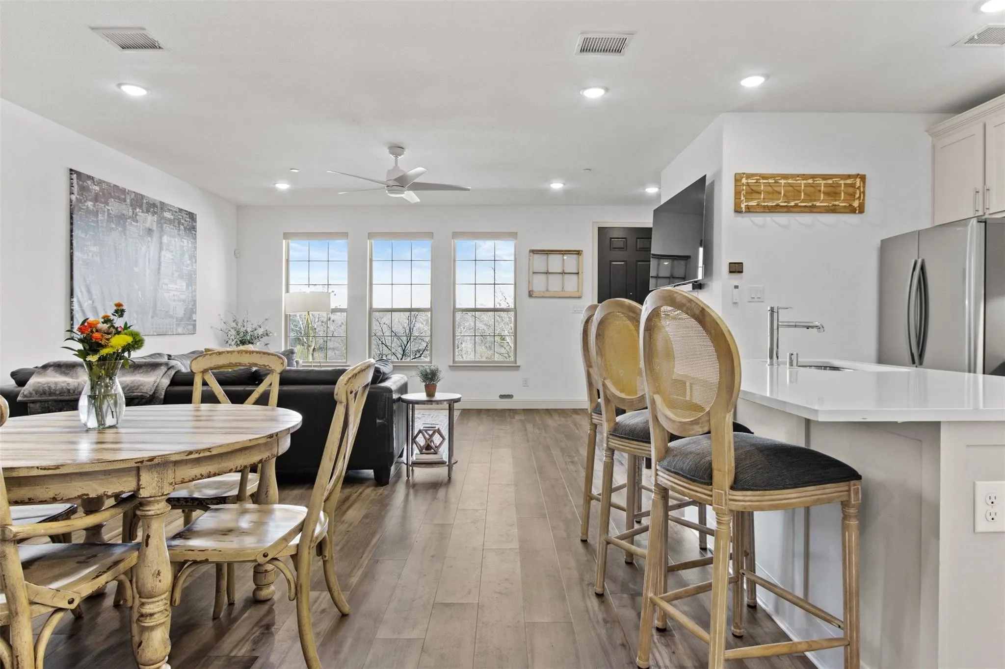 Single Family Residence For Rent in Collin County , 7265 Sacaton Trail, Frisco, Texas 75033, 3 Bedroom, 3 Bathroom, 2 Garage spaces, 1,937 Sqft, built in 2021, mls#21409203, Real Estate Agent in Frisco, Homes For Rent in Collin county, Homes For Rent in Frisco, Realtor in Frisco Texas, Real Estate Brokerage Independent Realty Texas, Luminita Cordes Realtor