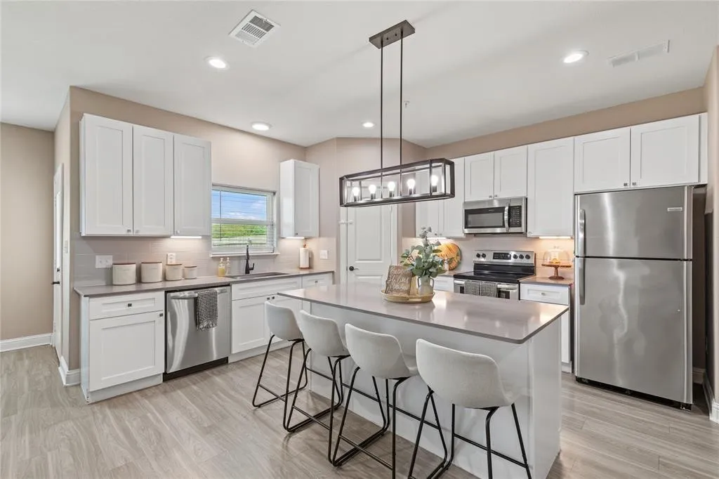 Townhouse For Sale in Collin County , 1009 Debby Court, Wylie, Texas 75098, 3 Bedroom, 3 Bathroom, 2 Garage spaces, 1,956 Sqft, built in 2022, mls#21409208, Real Estate Agent in Wylie, Homes For Sale in Collin county, Homes For Sale in Wylie, Realtor in Wylie Texas, Real Estate Brokerage Independent Realty Texas, Luminita Cordes Realtor