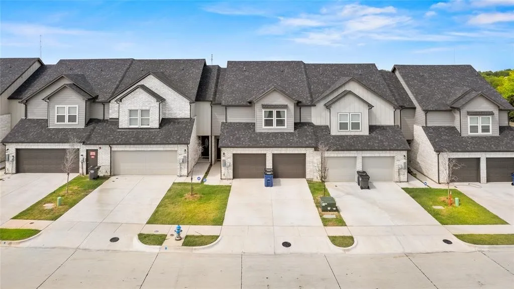 Townhouse For Sale