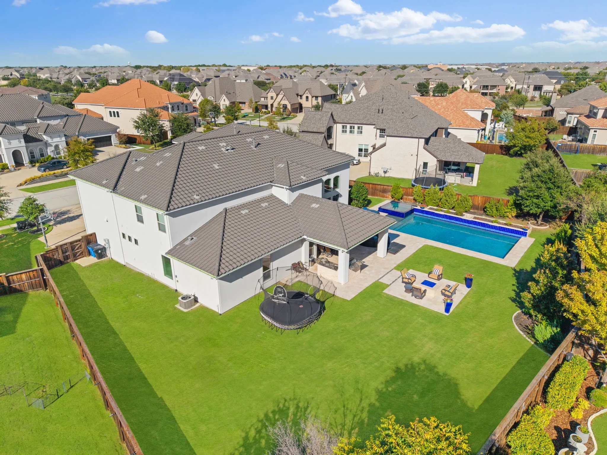 Single Family Residence For Sale in Denton County , 1207 Holford Drive, Frisco, Texas 75036, 5 Bedroom, 5 Bathroom, 4 Garage spaces, 5,652 Sqft, built in 2017, mls#21407516, Real Estate Agent in Frisco, Homes For Sale in Denton county, Homes For Sale in Frisco, Realtor in Frisco Texas, Real Estate Brokerage Independent Realty Texas, Luminita Cordes Realtor