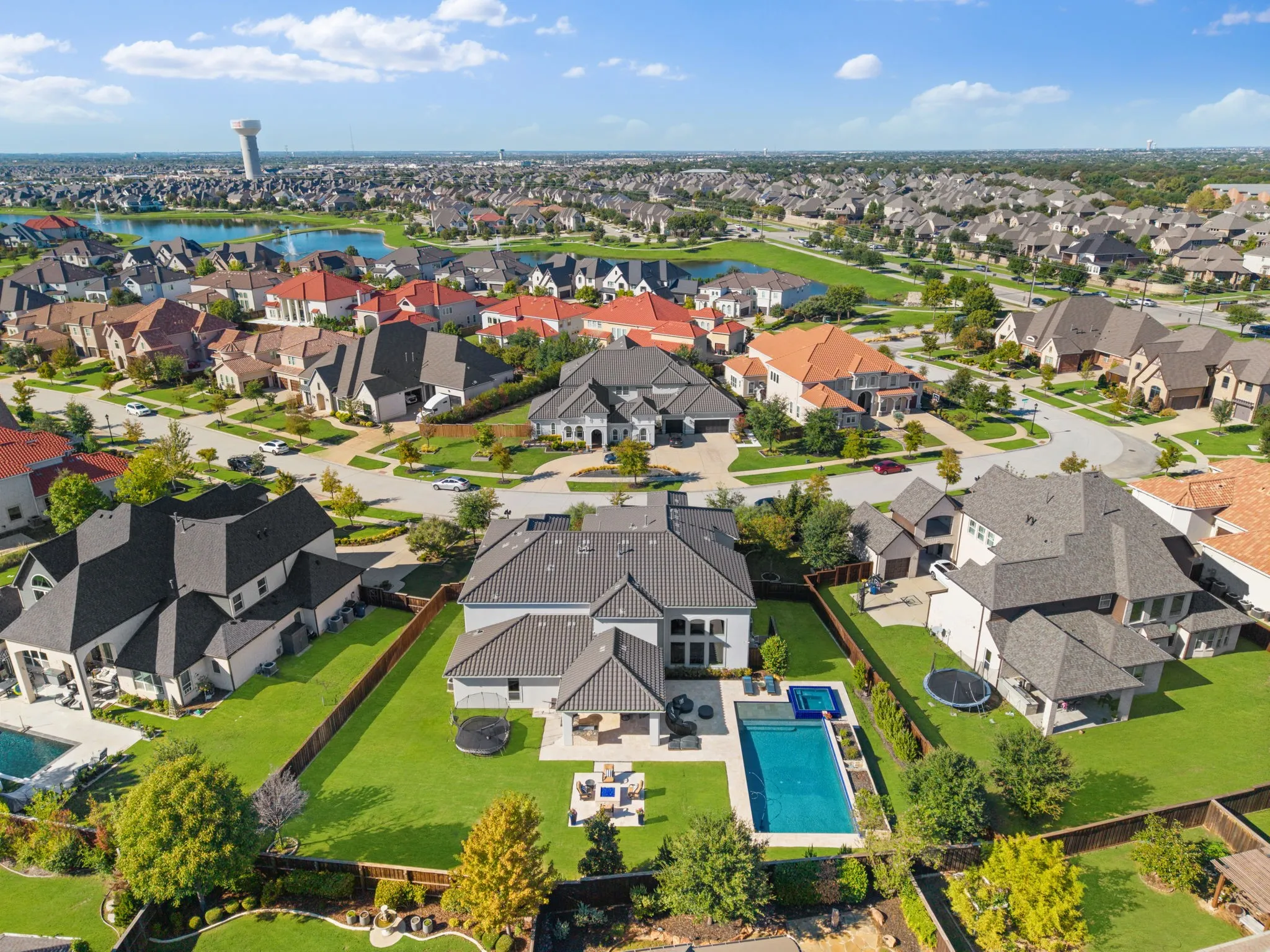 Single Family Residence For Sale in Denton County , 1207 Holford Drive, Frisco, Texas 75036, 5 Bedroom, 5 Bathroom, 4 Garage spaces, 5,652 Sqft, built in 2017, mls#21407516, Real Estate Agent in Frisco, Homes For Sale in Denton county, Homes For Sale in Frisco, Realtor in Frisco Texas, Real Estate Brokerage Independent Realty Texas, Luminita Cordes Realtor