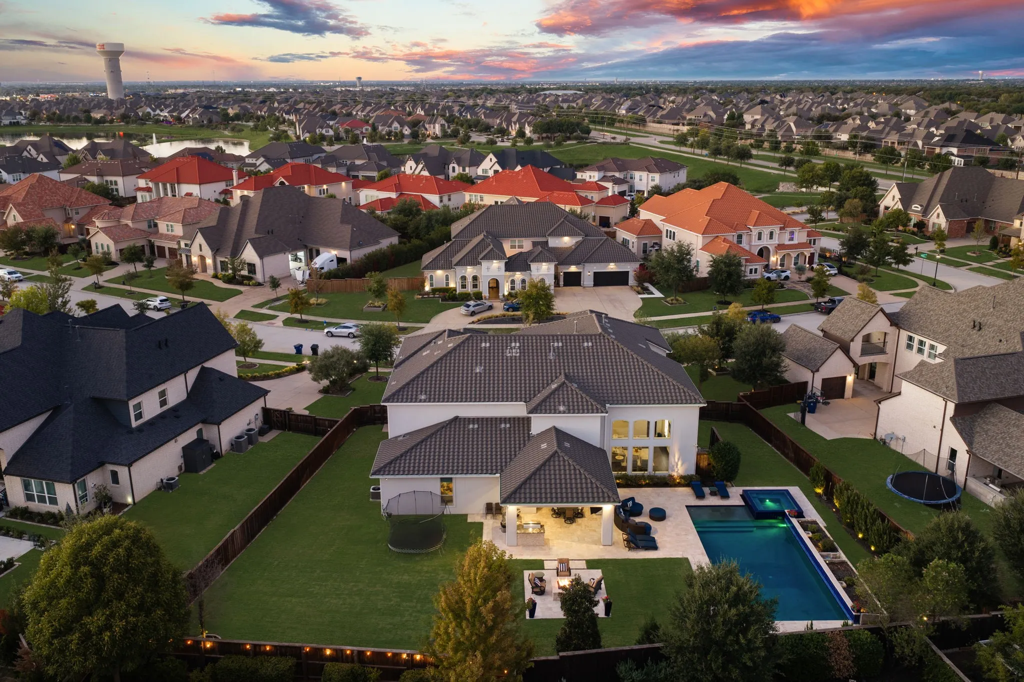 Single Family Residence For Sale in Denton County , 1207 Holford Drive, Frisco, Texas 75036, 5 Bedroom, 5 Bathroom, 4 Garage spaces, 5,652 Sqft, built in 2017, mls#21407516, Real Estate Agent in Frisco, Homes For Sale in Denton county, Homes For Sale in Frisco, Realtor in Frisco Texas, Real Estate Brokerage Independent Realty Texas, Luminita Cordes Realtor