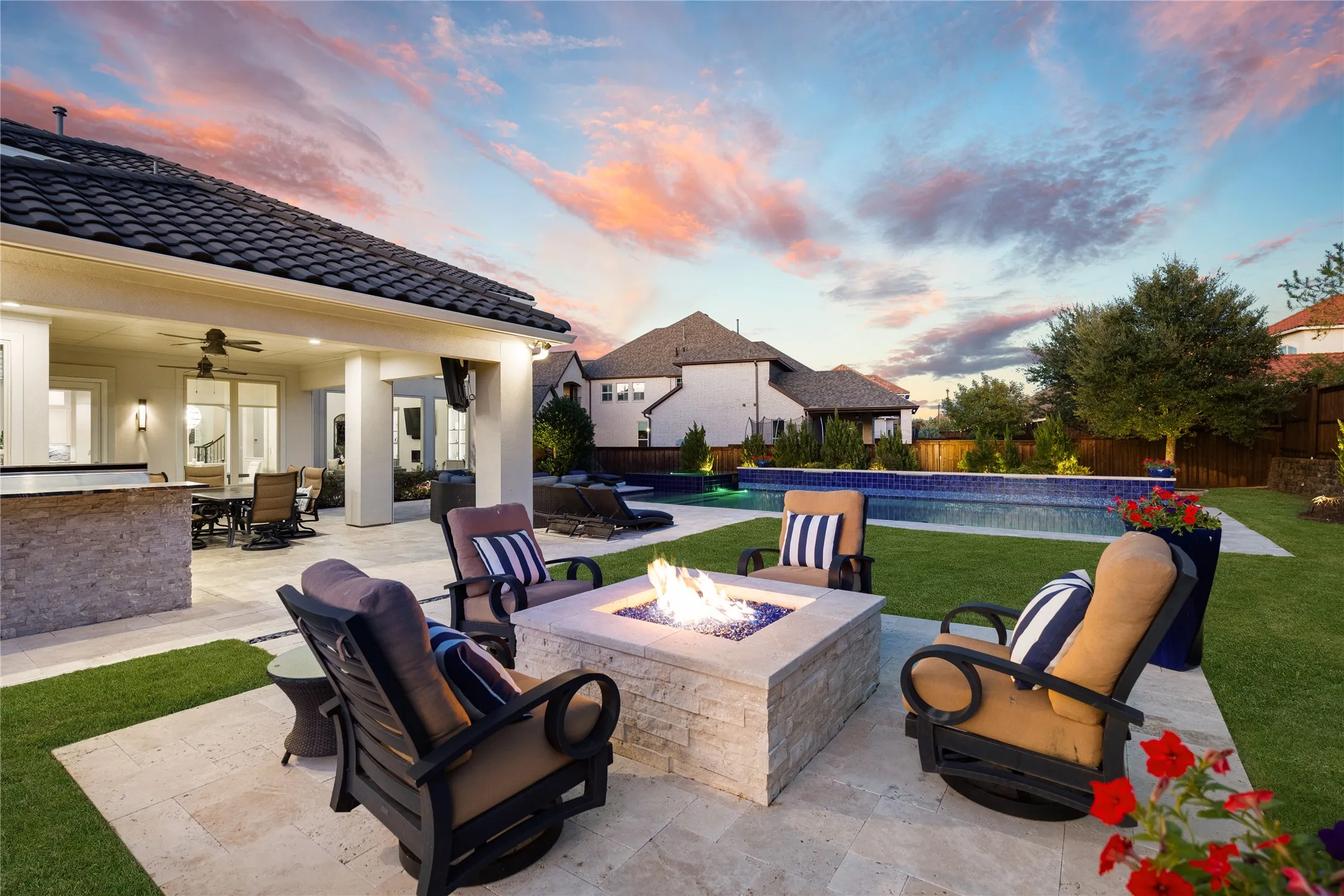 Single Family Residence For Sale in Denton County , 1207 Holford Drive, Frisco, Texas 75036, 5 Bedroom, 5 Bathroom, 4 Garage spaces, 5,652 Sqft, built in 2017, mls#21407516, Real Estate Agent in Frisco, Homes For Sale in Denton county, Homes For Sale in Frisco, Realtor in Frisco Texas, Real Estate Brokerage Independent Realty Texas, Luminita Cordes Realtor