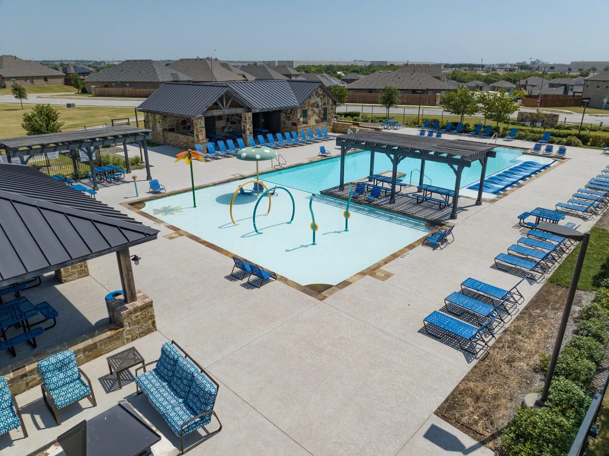 Single Family Residence For Sale in Tarrant County , 9220 Bronze Meadow Drive, Fort Worth, Texas 76131, 5 Bedroom, 3 Bathroom, 2 Garage spaces, 2,473 Sqft, built in 2017, mls#21408751, Real Estate Agent in Fort Worth, Homes For Sale in Tarrant county, Homes For Sale in Fort Worth, Realtor in Fort Worth Texas, Real Estate Brokerage Independent Realty Texas, Luminita Cordes Realtor