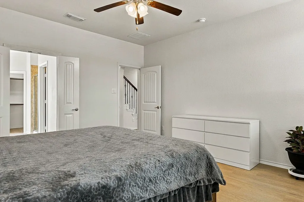 Single Family Residence For Sale in Tarrant County , 9220 Bronze Meadow Drive, Fort Worth, Texas 76131, 5 Bedroom, 3 Bathroom, 2 Garage spaces, 2,473 Sqft, built in 2017, mls#21408751, Real Estate Agent in Fort Worth, Homes For Sale in Tarrant county, Homes For Sale in Fort Worth, Realtor in Fort Worth Texas, Real Estate Brokerage Independent Realty Texas, Luminita Cordes Realtor