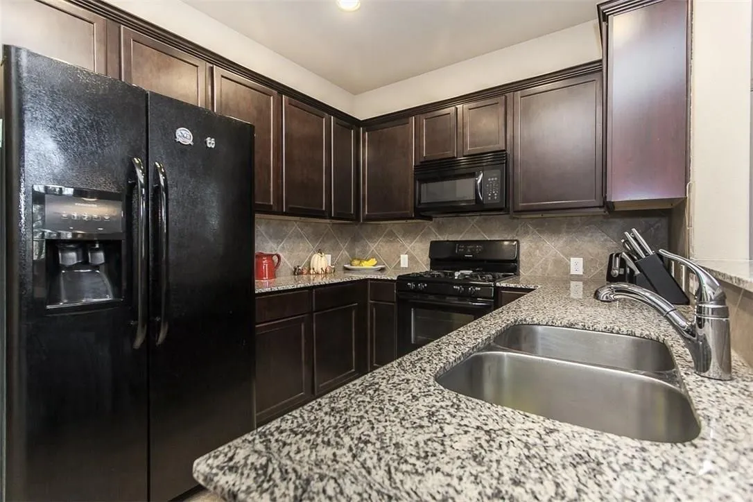 Single Family Residence For Rent in Collin County , 867 Llano Drive, Allen, Texas 75013, 3 Bedroom, 3 Bathroom, 2 Garage spaces, 1,889 Sqft, built in 2011, mls#21407541, Real Estate Agent in Allen, Homes For Rent in Collin county, Homes For Rent in Allen, Realtor in Allen Texas, Real Estate Brokerage Independent Realty Texas, Luminita Cordes Realtor