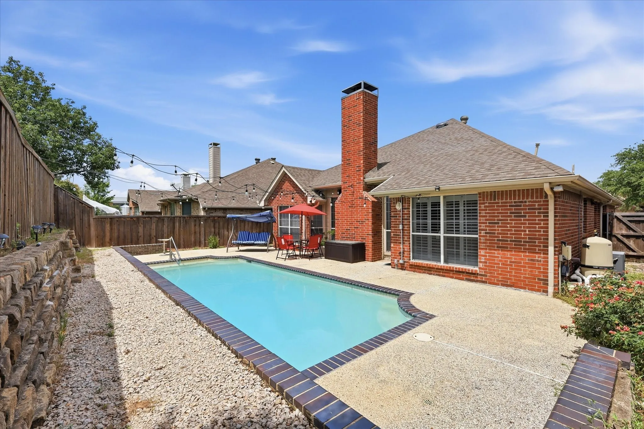 Single Family Residence For Rent in Dallas County , 9427 Ponderosa Trail, Irving, Texas 75063, 3 Bedroom, 2 Bathroom, 2 Garage spaces, 1,699 Sqft, built in 1997, mls#21409226, Real Estate Agent in Irving, Homes For Rent in Dallas county, Homes For Rent in Irving, Realtor in Irving Texas, Real Estate Brokerage Independent Realty Texas, Luminita Cordes Realtor