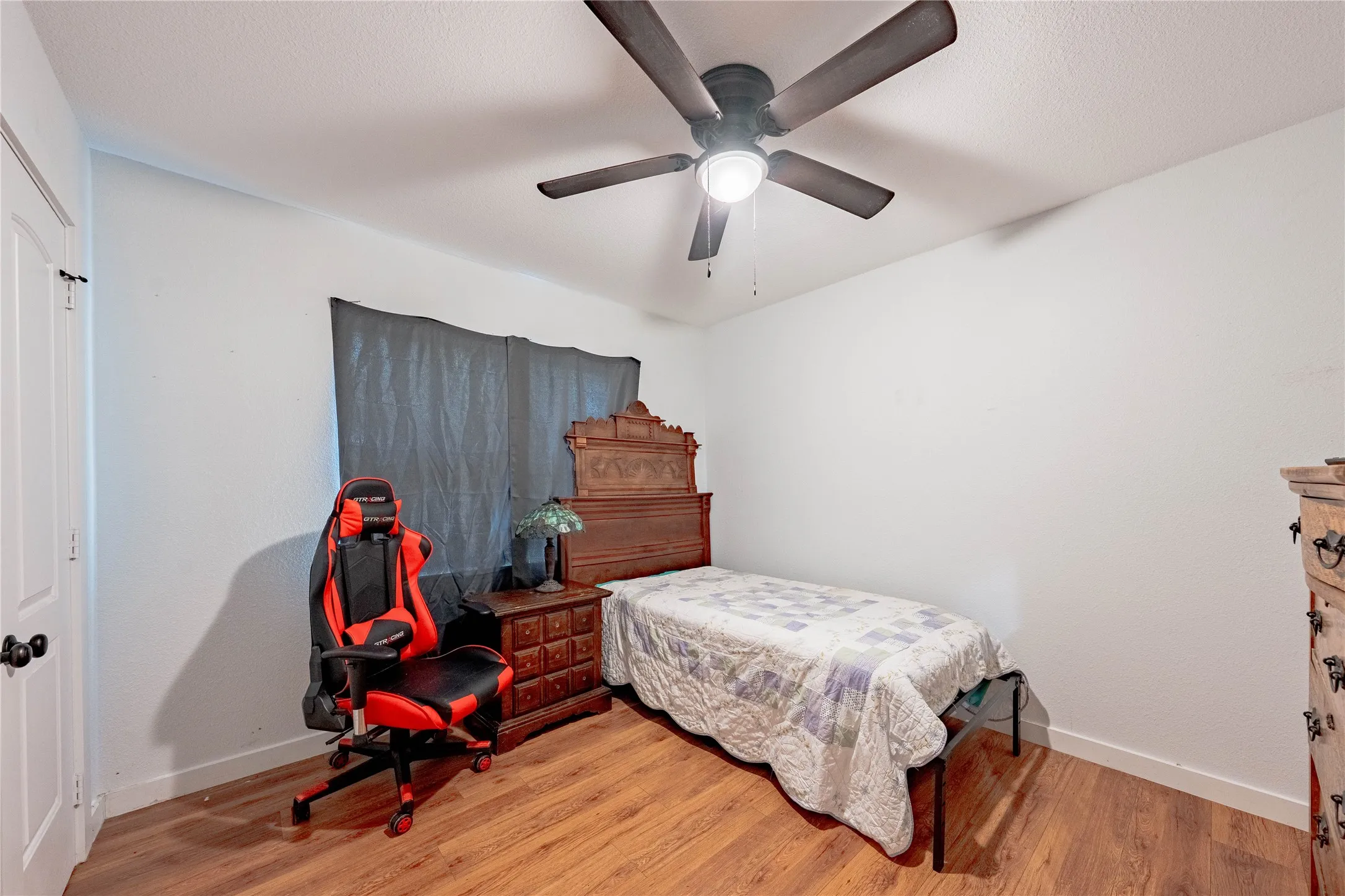 Single Family Residence For Sale in Henderson County , 603 Mosley Drive, Athens, Texas 75751, 3 Bedroom, 3 Bathroom, 2 Garage spaces, 2,077 Sqft, built in 1963, mls#21399392, Real Estate Agent in Athens, Homes For Sale in Henderson county, Homes For Sale in Athens, Realtor in Athens Texas, Real Estate Brokerage Independent Realty Texas, Luminita Cordes Realtor