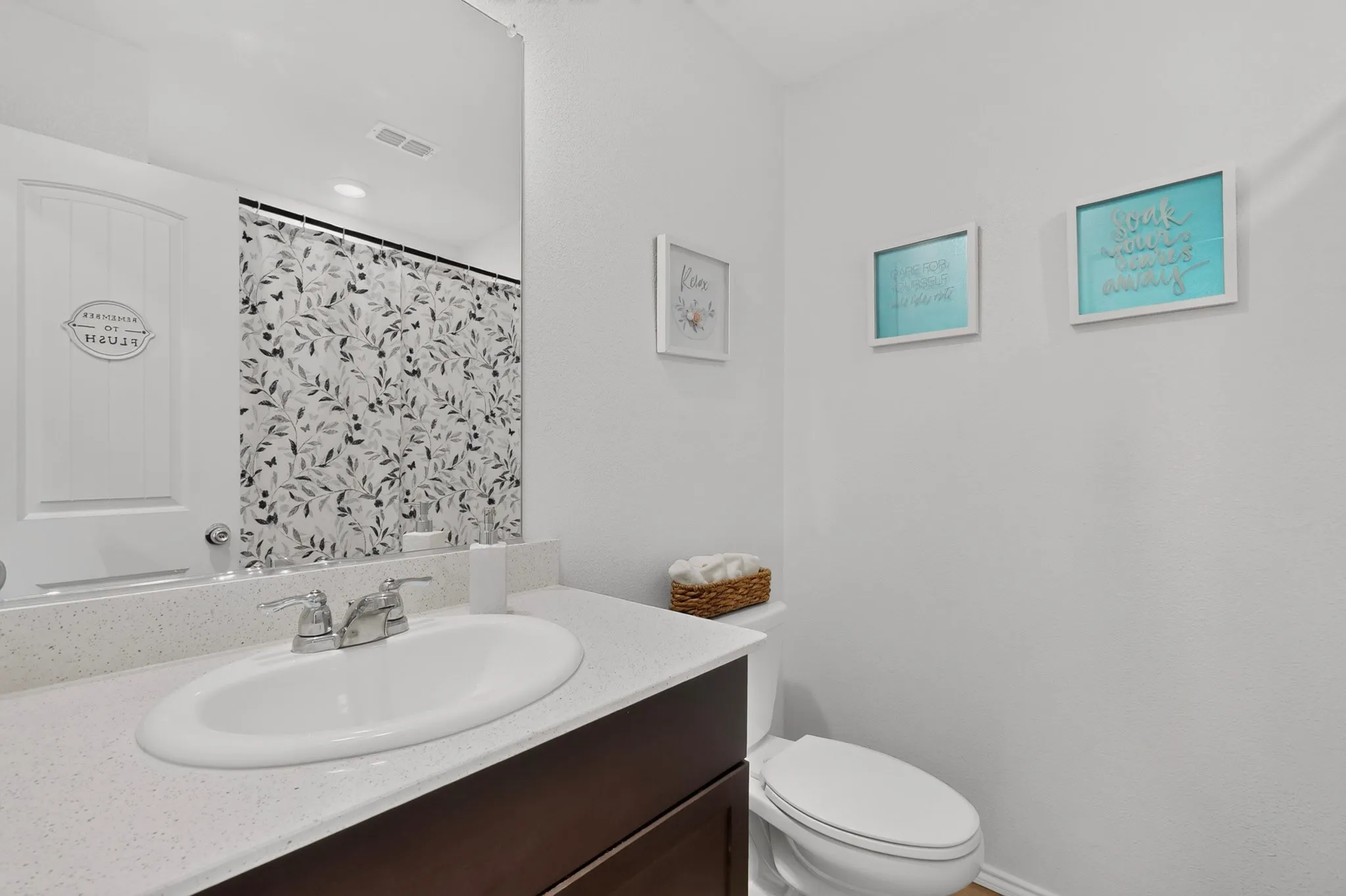 Single Family Residence For Sale in Tarrant County , 6101 Bell Springs Street, Fort Worth, Texas 76123, 4 Bedroom, 2 Bathroom, 2 Garage spaces, 1,690 Sqft, built in 2020, mls#21407169, Real Estate Agent in Fort Worth, Homes For Sale in Tarrant county, Homes For Sale in Fort Worth, Realtor in Fort Worth Texas, Real Estate Brokerage Independent Realty Texas, Luminita Cordes Realtor