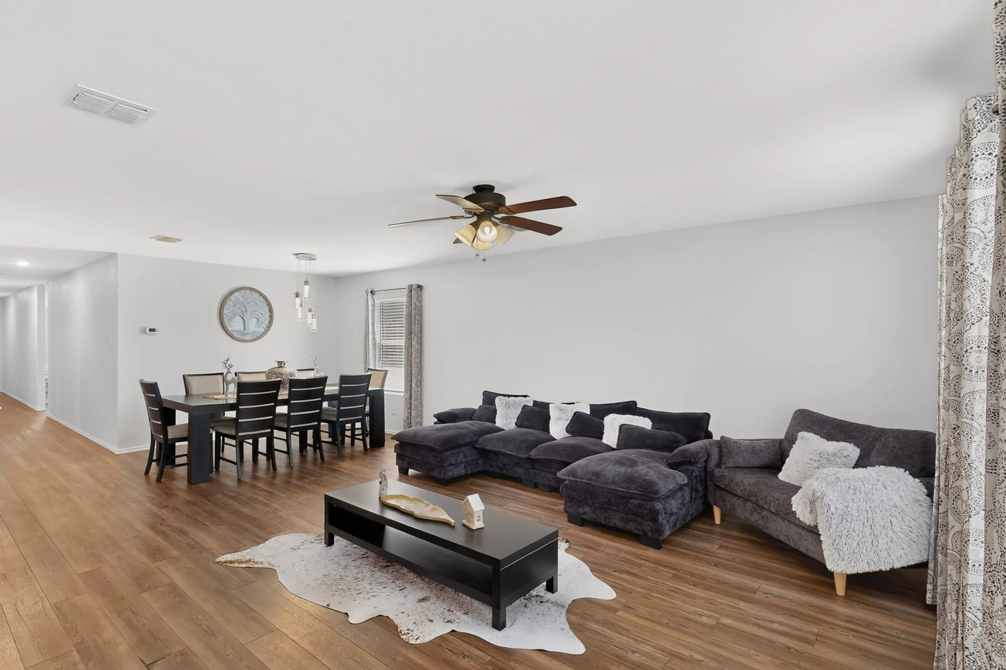 Single Family Residence For Sale in Tarrant County , 6101 Bell Springs Street, Fort Worth, Texas 76123, 4 Bedroom, 2 Bathroom, 2 Garage spaces, 1,690 Sqft, built in 2020, mls#21407169, Real Estate Agent in Fort Worth, Homes For Sale in Tarrant county, Homes For Sale in Fort Worth, Realtor in Fort Worth Texas, Real Estate Brokerage Independent Realty Texas, Luminita Cordes Realtor