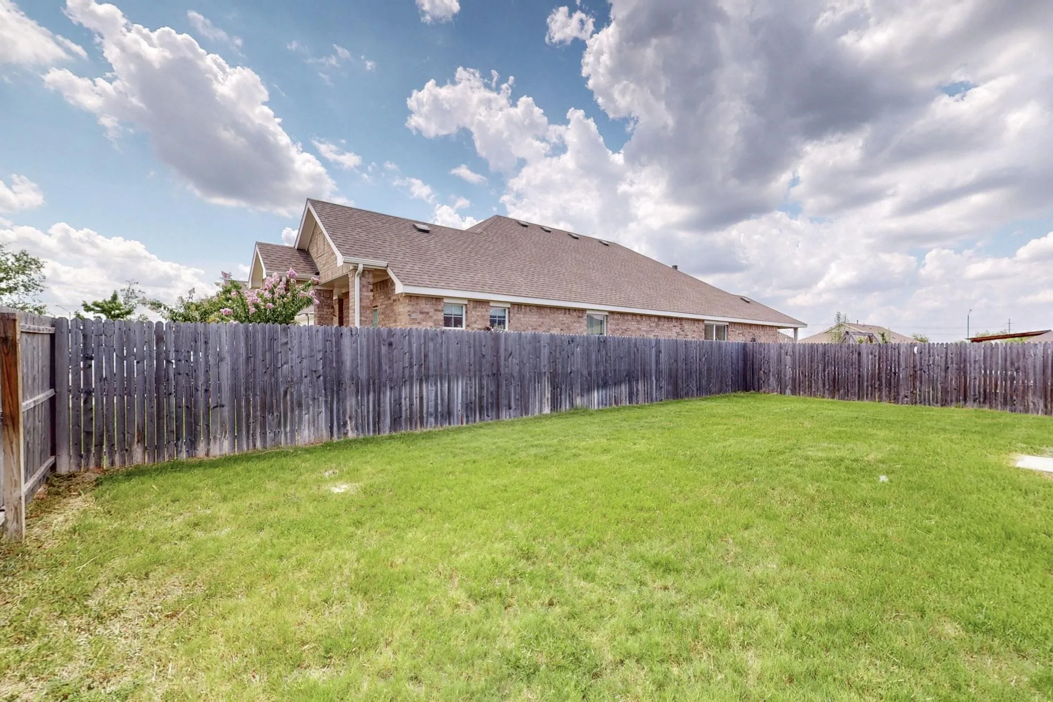 Single Family Residence For Sale in Tarrant County , 6101 Bell Springs Street, Fort Worth, Texas 76123, 4 Bedroom, 2 Bathroom, 2 Garage spaces, 1,690 Sqft, built in 2020, mls#21407169, Real Estate Agent in Fort Worth, Homes For Sale in Tarrant county, Homes For Sale in Fort Worth, Realtor in Fort Worth Texas, Real Estate Brokerage Independent Realty Texas, Luminita Cordes Realtor