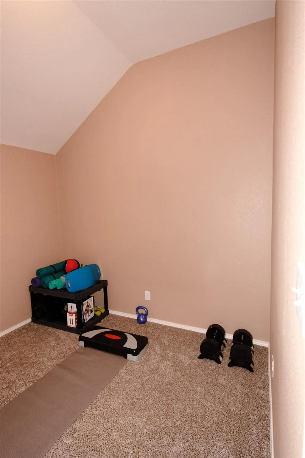 Single Family Residence For Sale in Denton County , 1405 Villa Paloma Boulevard, Little Elm, Texas 75068, 3 Bedroom, 2 Bathroom, 2 Garage spaces, 1,513 Sqft, built in 2012, mls#21408792, Real Estate Agent in Little Elm, Homes For Sale in Denton county, Homes For Sale in Little Elm, Realtor in Little Elm Texas, Real Estate Brokerage Independent Realty Texas, Luminita Cordes Realtor