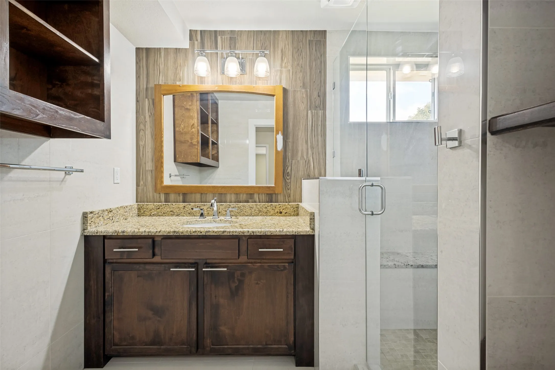 Single Family Residence For Rent in Collin County , 1609 White Oak Road, Anna, Texas 75409, 3 Bedroom, 3 Bathroom, 2 Garage spaces, 2,000 Sqft, built in 2002, mls#21409079, Real Estate Agent in Anna, Homes For Rent in Collin county, Homes For Rent in Anna, Realtor in Anna Texas, Real Estate Brokerage Independent Realty Texas, Luminita Cordes Realtor