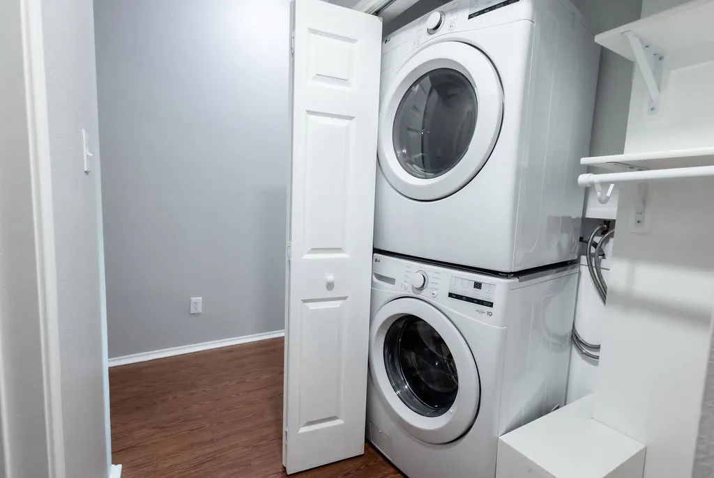Single Family Residence For Rent in Tarrant County , 12136 Lamington Drive, Fort Worth, Texas 76244, 4 Bedroom, 2 Bathroom, 2 Garage spaces, 1,824 Sqft, built in 2003, mls#21407655, Real Estate Agent in Fort Worth, Homes For Rent in Tarrant county, Homes For Rent in Fort Worth, Realtor in Fort Worth Texas, Real Estate Brokerage Independent Realty Texas, Luminita Cordes Realtor