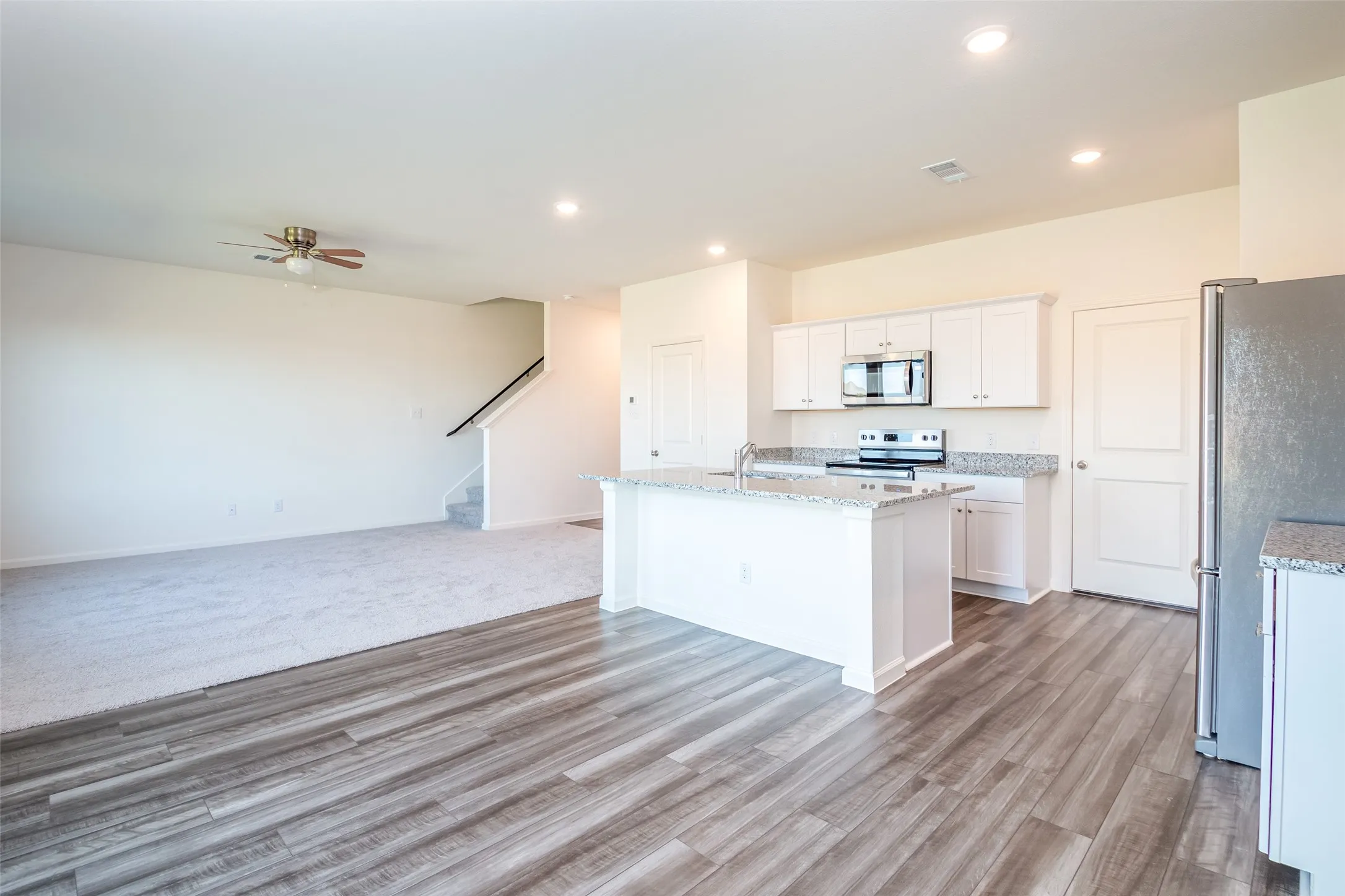 Single Family Residence For Rent in Collin County , 2104 Hamilton Street, Princeton, Texas 75407, 3 Bedroom, 3 Bathroom, 2 Garage spaces, 1,965 Sqft, built in 2024, mls#21409272, Real Estate Agent in Princeton, Homes For Rent in Collin county, Homes For Rent in Princeton, Realtor in Princeton Texas, Real Estate Brokerage Independent Realty Texas, Luminita Cordes Realtor