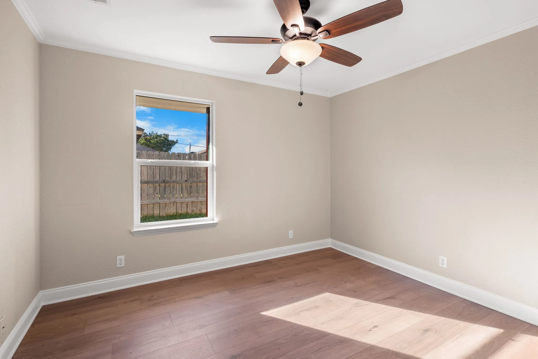 Single Family Residence For Sale in Mc Lennan County , 1315 Chapel Downs Road, Waco, Texas 76712, 3 Bedroom, 2 Bathroom, 2 Garage spaces, 1,416 Sqft, built in 1984, mls#21409129, Real Estate Agent in Waco, Homes For Sale in Mc Lennan county, Homes For Sale in Waco, Realtor in Waco Texas, Real Estate Brokerage Independent Realty Texas, Luminita Cordes Realtor