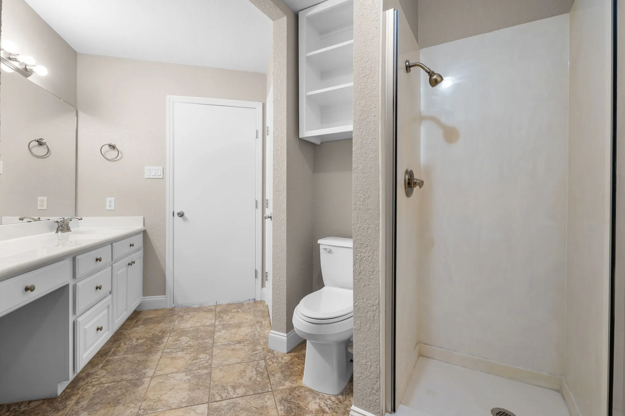Single Family Residence For Sale in Mc Lennan County , 1315 Chapel Downs Road, Waco, Texas 76712, 3 Bedroom, 2 Bathroom, 2 Garage spaces, 1,416 Sqft, built in 1984, mls#21409129, Real Estate Agent in Waco, Homes For Sale in Mc Lennan county, Homes For Sale in Waco, Realtor in Waco Texas, Real Estate Brokerage Independent Realty Texas, Luminita Cordes Realtor