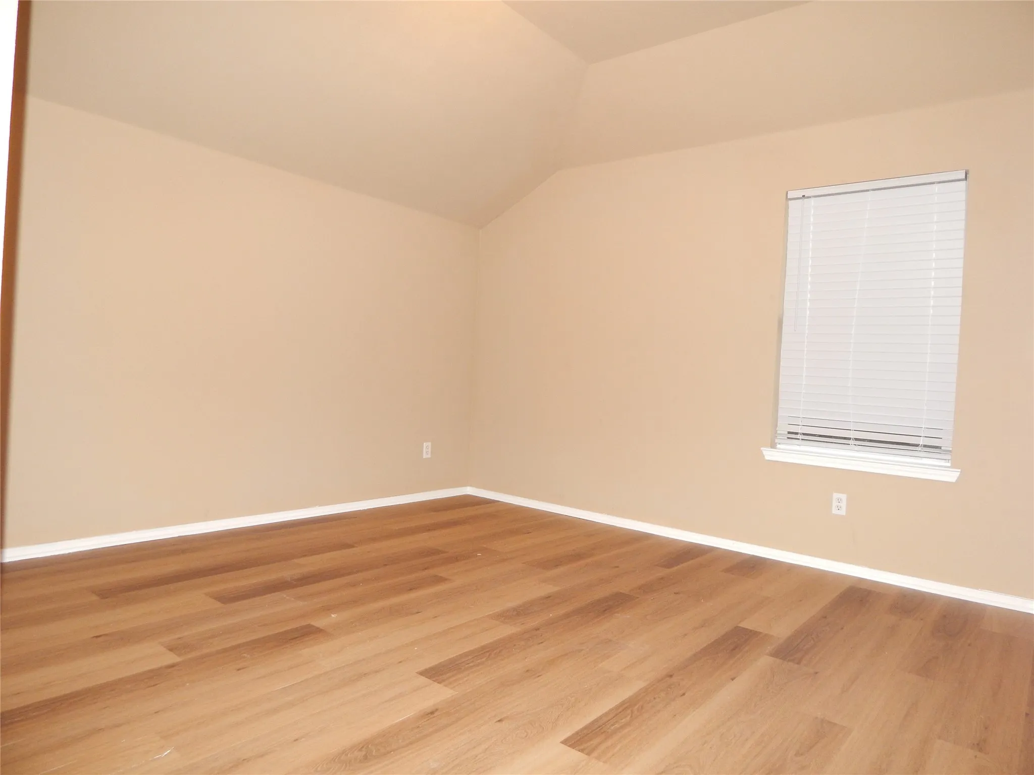 Single Family Residence For Sale in Kaufman County , 1008 Camp Verde Drive, Forney, Texas 75126, 4 Bedroom, 3 Bathroom, 2 Garage spaces, 2,435 Sqft, built in 2006, mls#21409276, Real Estate Agent in Forney, Homes For Sale in Kaufman county, Homes For Sale in Forney, Realtor in Forney Texas, Real Estate Brokerage Independent Realty Texas, Luminita Cordes Realtor