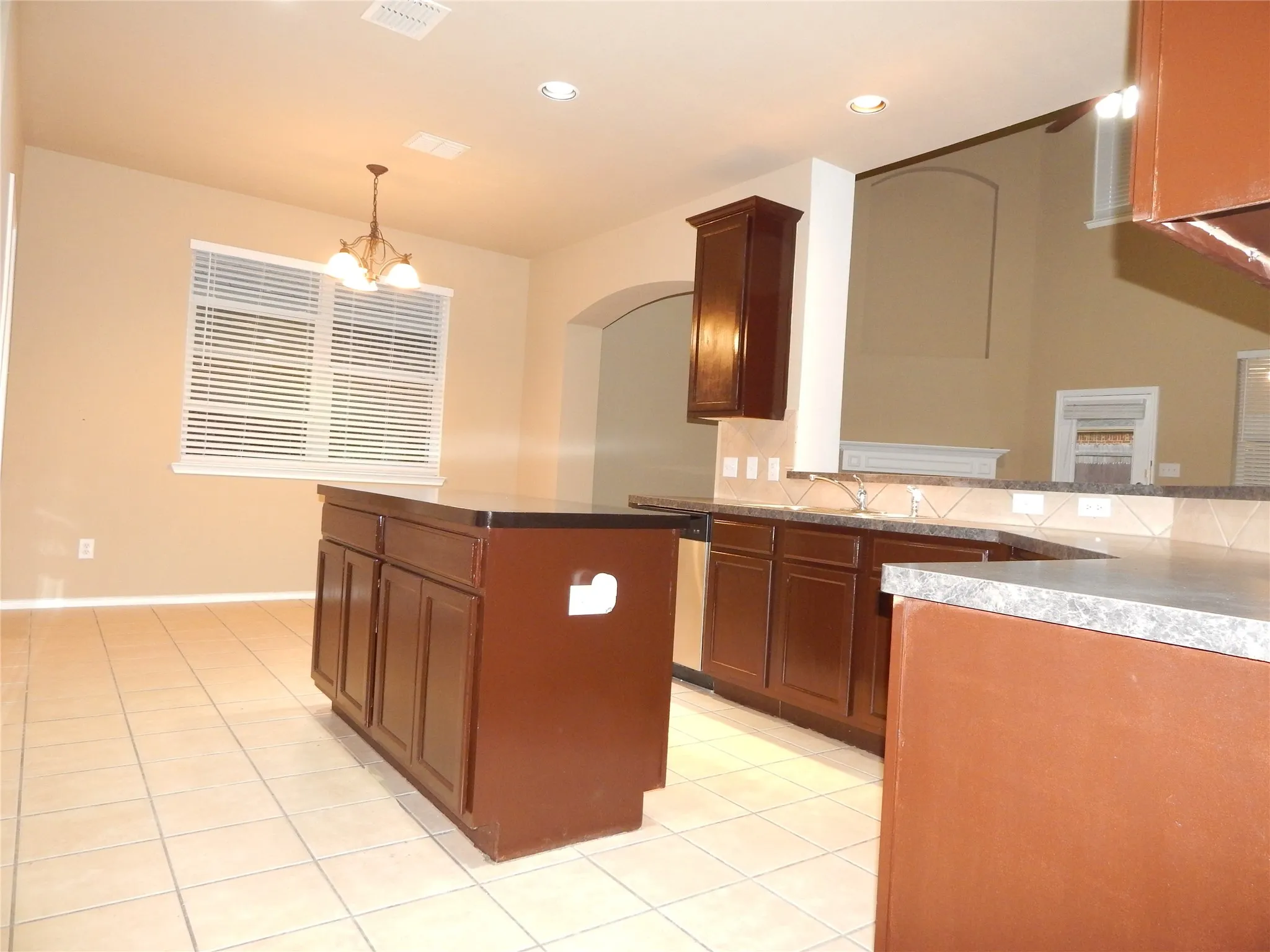 Single Family Residence For Sale in Kaufman County , 1008 Camp Verde Drive, Forney, Texas 75126, 4 Bedroom, 3 Bathroom, 2 Garage spaces, 2,435 Sqft, built in 2006, mls#21409276, Real Estate Agent in Forney, Homes For Sale in Kaufman county, Homes For Sale in Forney, Realtor in Forney Texas, Real Estate Brokerage Independent Realty Texas, Luminita Cordes Realtor
