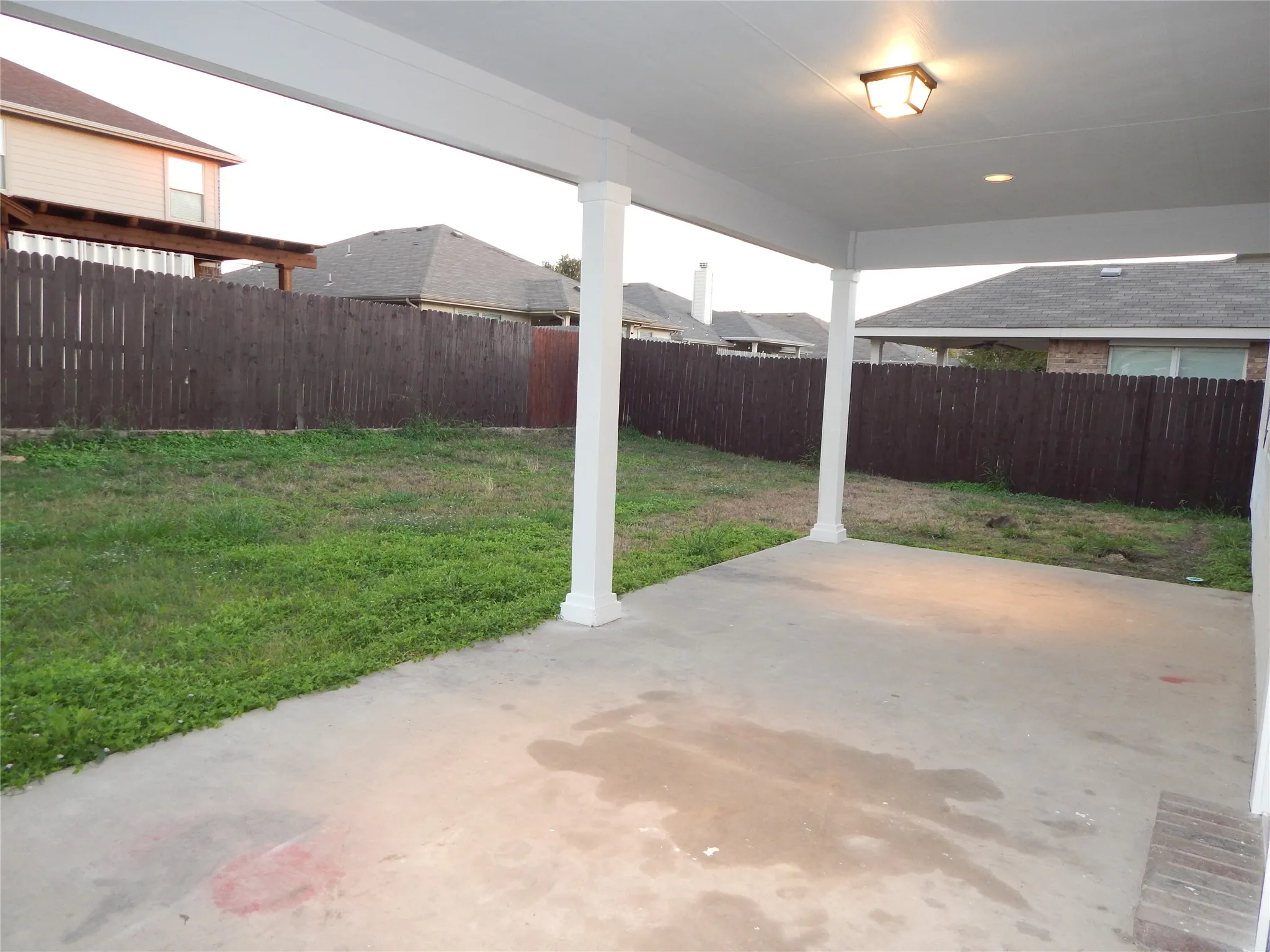 Single Family Residence For Sale in Kaufman County , 1008 Camp Verde Drive, Forney, Texas 75126, 4 Bedroom, 3 Bathroom, 2 Garage spaces, 2,435 Sqft, built in 2006, mls#21409276, Real Estate Agent in Forney, Homes For Sale in Kaufman county, Homes For Sale in Forney, Realtor in Forney Texas, Real Estate Brokerage Independent Realty Texas, Luminita Cordes Realtor