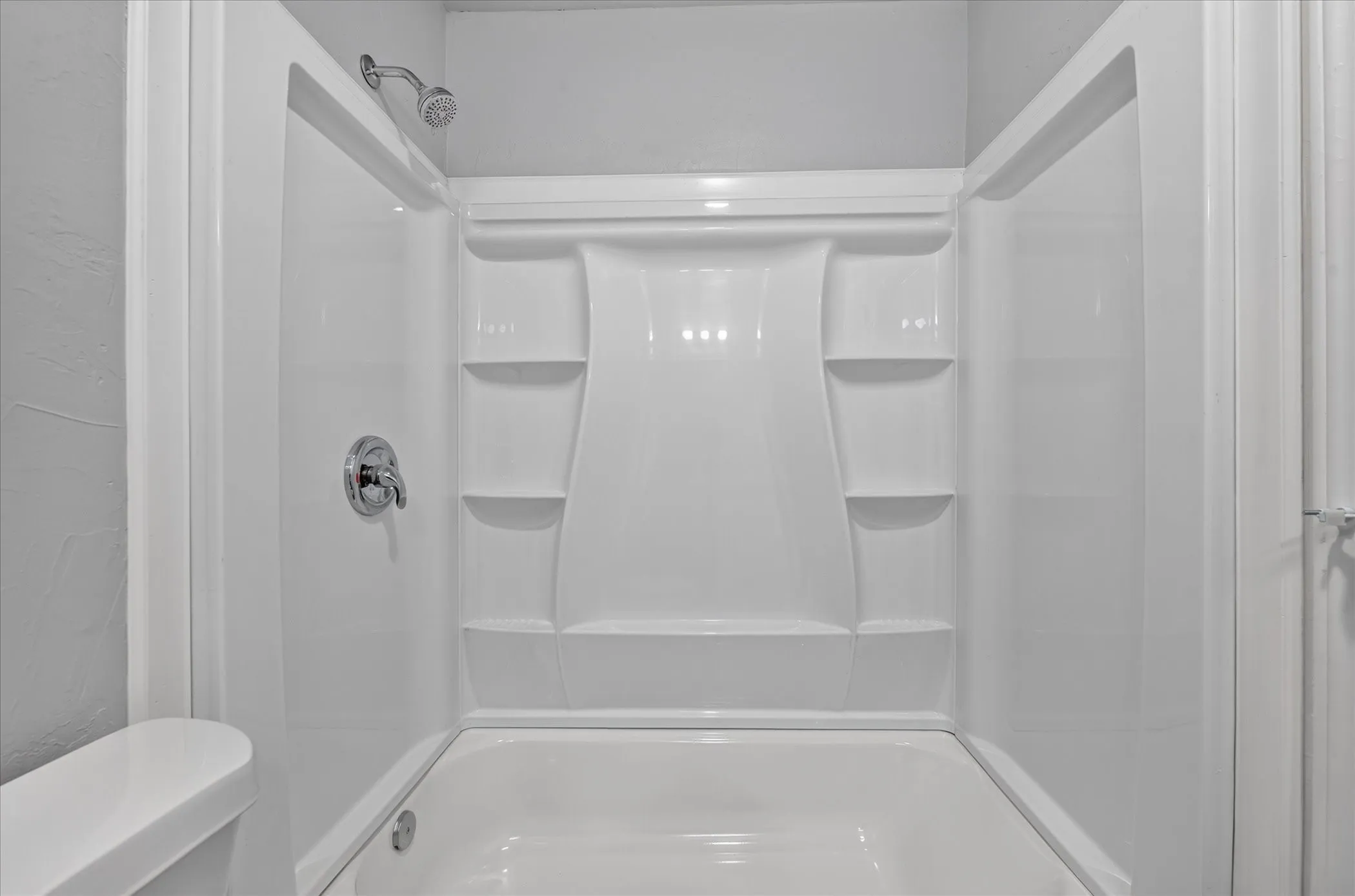 Single Family Residence For Rent in Denton County , 2023 N Bell Avenue, Denton, Texas 76209, 3 Bedroom, 2 Bathroom, Garage spaces, 1,476 Sqft, built in 1969, mls#21409279, Real Estate Agent in Denton, Homes For Rent in Denton county, Homes For Rent in Denton, Realtor in Denton Texas, Real Estate Brokerage Independent Realty Texas, Luminita Cordes Realtor
