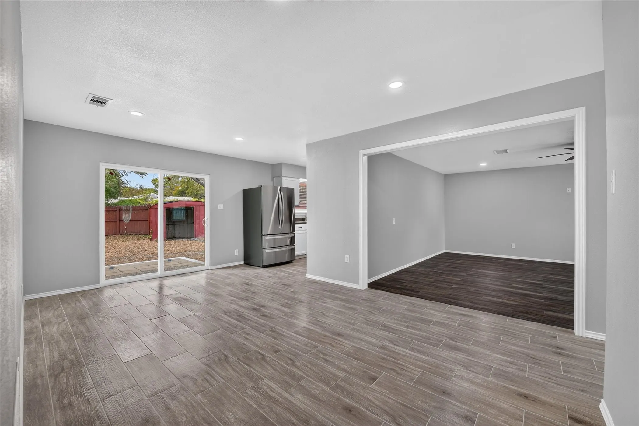 Single Family Residence For Rent in Denton County , 2023 N Bell Avenue, Denton, Texas 76209, 3 Bedroom, 2 Bathroom, Garage spaces, 1,476 Sqft, built in 1969, mls#21409279, Real Estate Agent in Denton, Homes For Rent in Denton county, Homes For Rent in Denton, Realtor in Denton Texas, Real Estate Brokerage Independent Realty Texas, Luminita Cordes Realtor