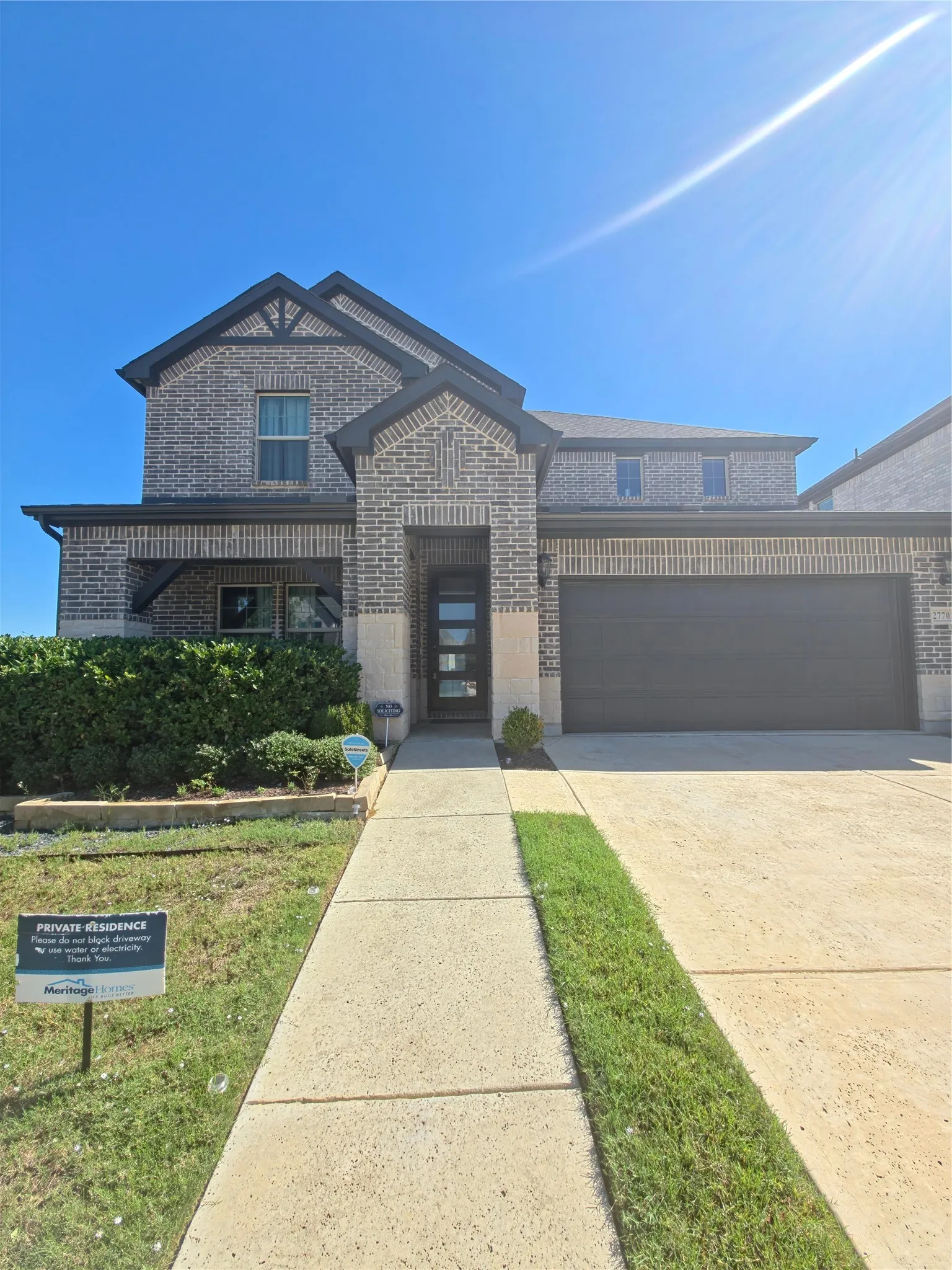 Single Family Residence For Rent