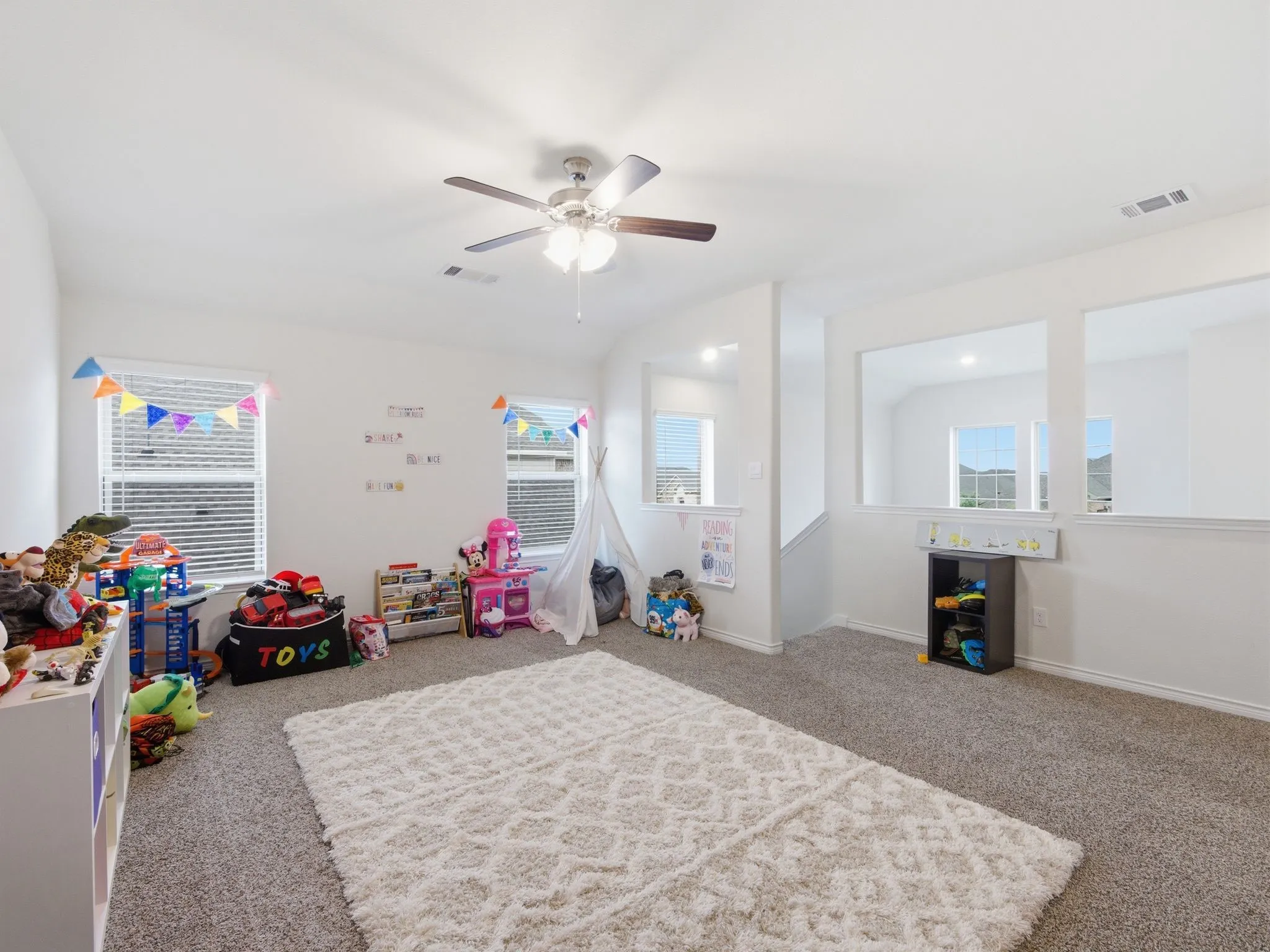 Single Family Residence For Rent in Hunt County , 112 Kiskadee Trail, Caddo Mills, Texas 75135, 4 Bedroom, 3 Bathroom, 2 Garage spaces, 2,940 Sqft, built in 2023, mls#21409287, Real Estate Agent in Caddo Mills, Homes For Rent in Hunt county, Homes For Rent in Caddo Mills, Realtor in Caddo Mills Texas, Real Estate Brokerage Independent Realty Texas, Luminita Cordes Realtor
