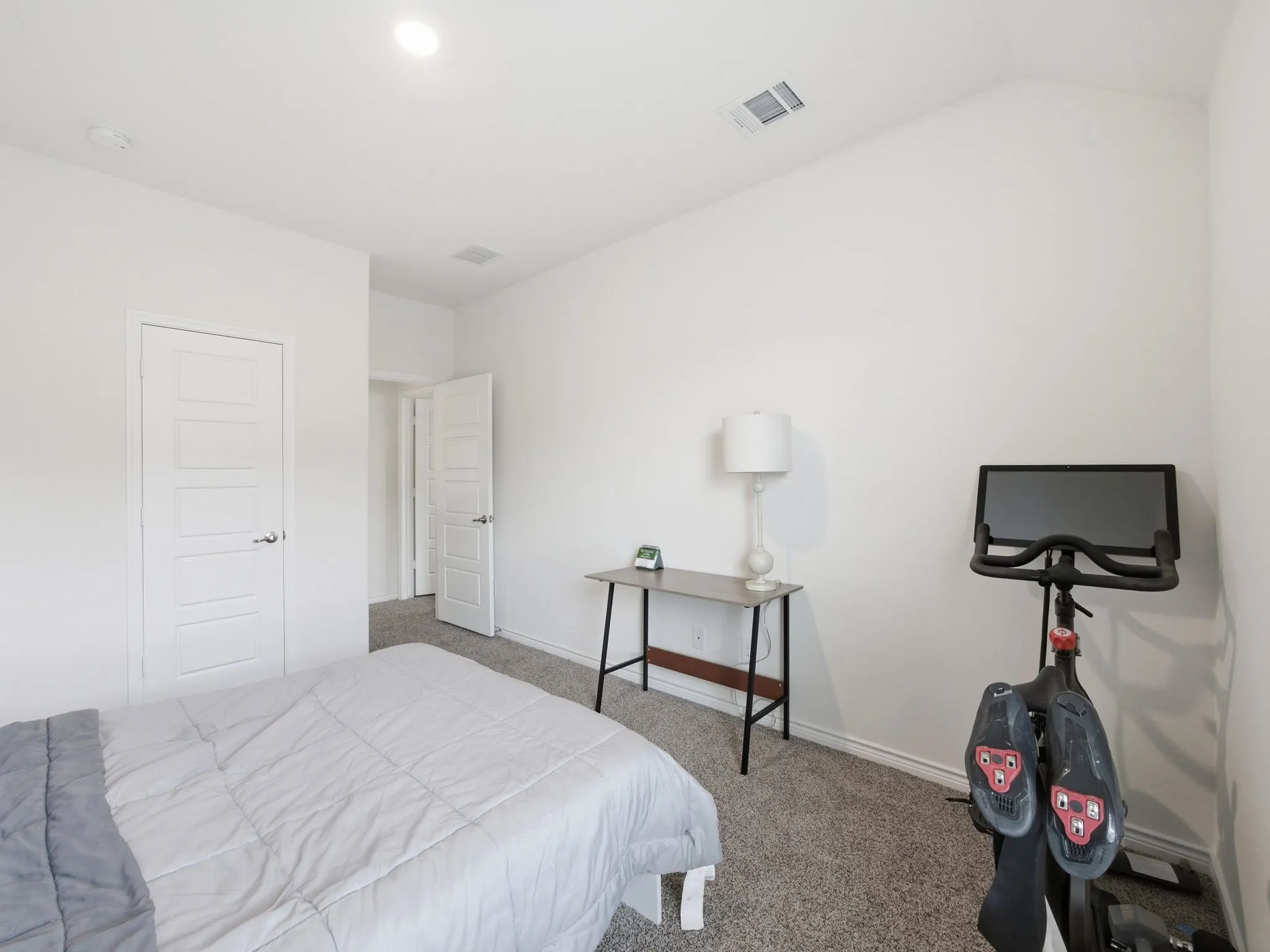 Single Family Residence For Rent in Hunt County , 112 Kiskadee Trail, Caddo Mills, Texas 75135, 4 Bedroom, 3 Bathroom, 2 Garage spaces, 2,940 Sqft, built in 2023, mls#21409287, Real Estate Agent in Caddo Mills, Homes For Rent in Hunt county, Homes For Rent in Caddo Mills, Realtor in Caddo Mills Texas, Real Estate Brokerage Independent Realty Texas, Luminita Cordes Realtor