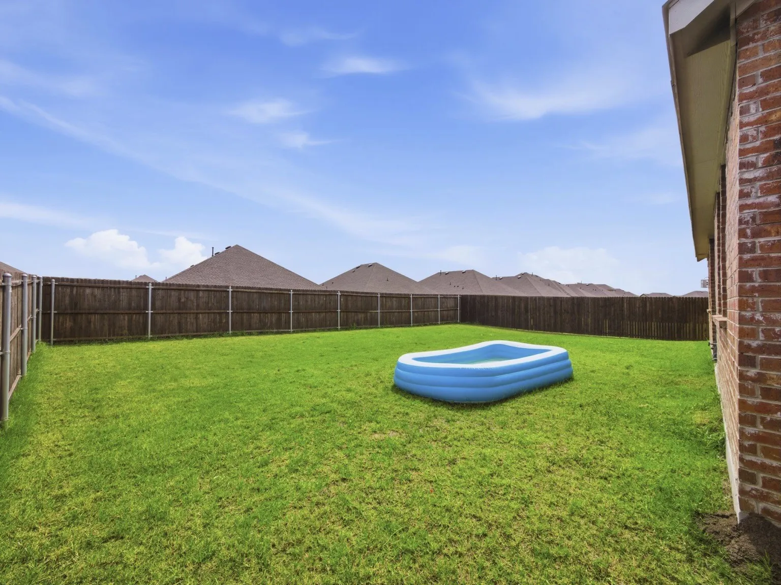 Single Family Residence For Rent in Hunt County , 112 Kiskadee Trail, Caddo Mills, Texas 75135, 4 Bedroom, 3 Bathroom, 2 Garage spaces, 2,940 Sqft, built in 2023, mls#21409287, Real Estate Agent in Caddo Mills, Homes For Rent in Hunt county, Homes For Rent in Caddo Mills, Realtor in Caddo Mills Texas, Real Estate Brokerage Independent Realty Texas, Luminita Cordes Realtor