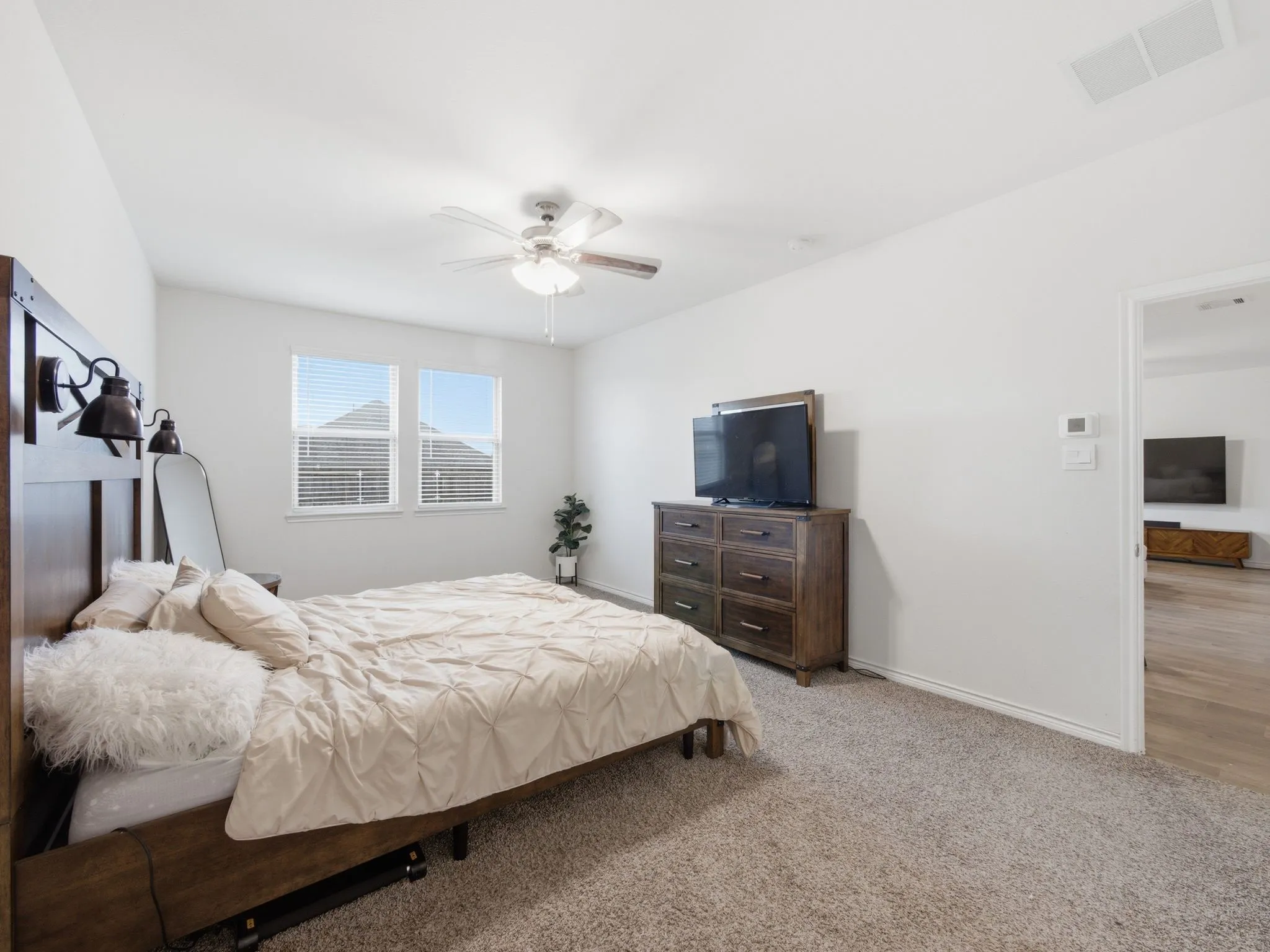 Single Family Residence For Rent in Hunt County , 112 Kiskadee Trail, Caddo Mills, Texas 75135, 4 Bedroom, 3 Bathroom, 2 Garage spaces, 2,940 Sqft, built in 2023, mls#21409287, Real Estate Agent in Caddo Mills, Homes For Rent in Hunt county, Homes For Rent in Caddo Mills, Realtor in Caddo Mills Texas, Real Estate Brokerage Independent Realty Texas, Luminita Cordes Realtor