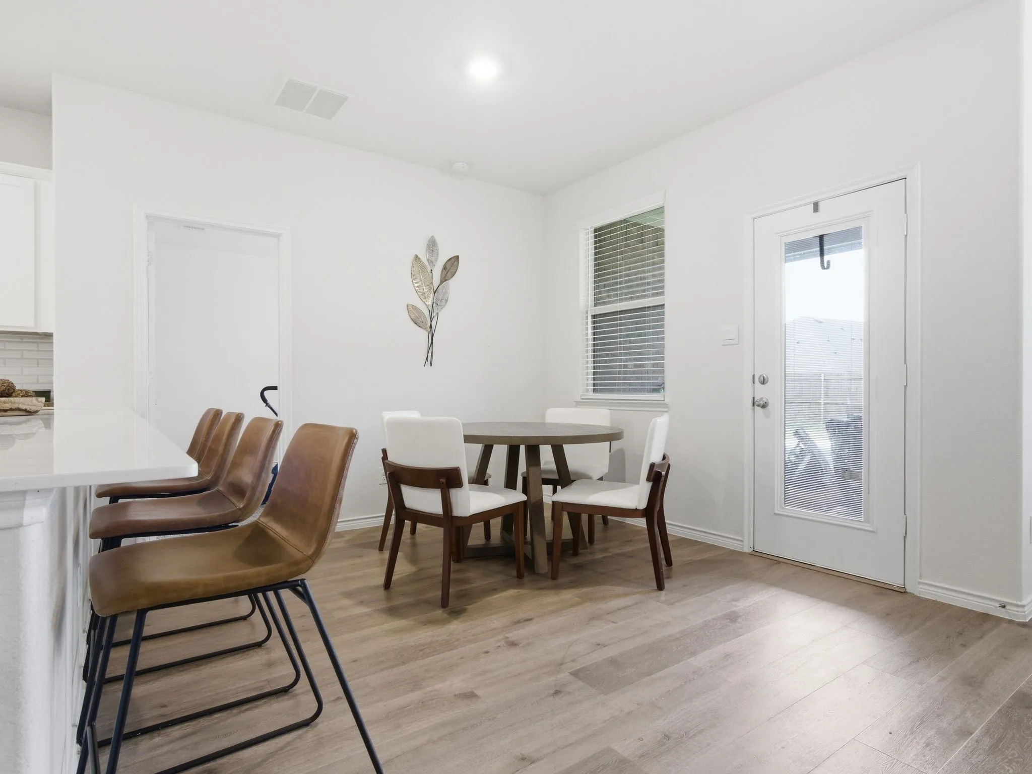 Single Family Residence For Rent in Hunt County , 112 Kiskadee Trail, Caddo Mills, Texas 75135, 4 Bedroom, 3 Bathroom, 2 Garage spaces, 2,940 Sqft, built in 2023, mls#21409287, Real Estate Agent in Caddo Mills, Homes For Rent in Hunt county, Homes For Rent in Caddo Mills, Realtor in Caddo Mills Texas, Real Estate Brokerage Independent Realty Texas, Luminita Cordes Realtor