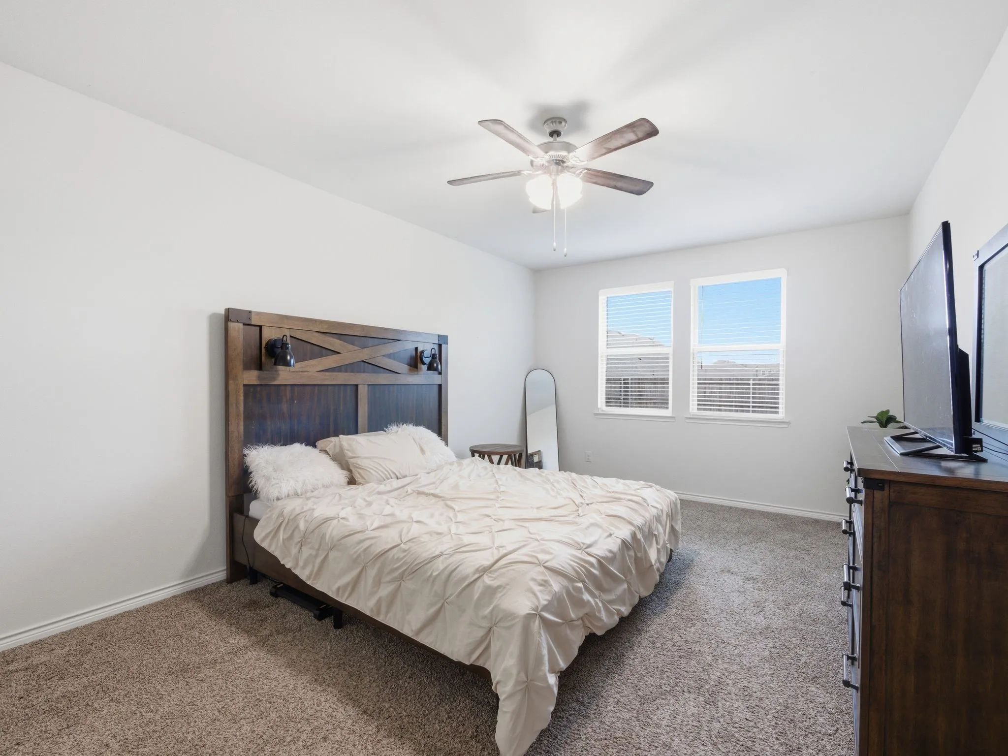 Single Family Residence For Rent in Hunt County , 112 Kiskadee Trail, Caddo Mills, Texas 75135, 4 Bedroom, 3 Bathroom, 2 Garage spaces, 2,940 Sqft, built in 2023, mls#21409287, Real Estate Agent in Caddo Mills, Homes For Rent in Hunt county, Homes For Rent in Caddo Mills, Realtor in Caddo Mills Texas, Real Estate Brokerage Independent Realty Texas, Luminita Cordes Realtor