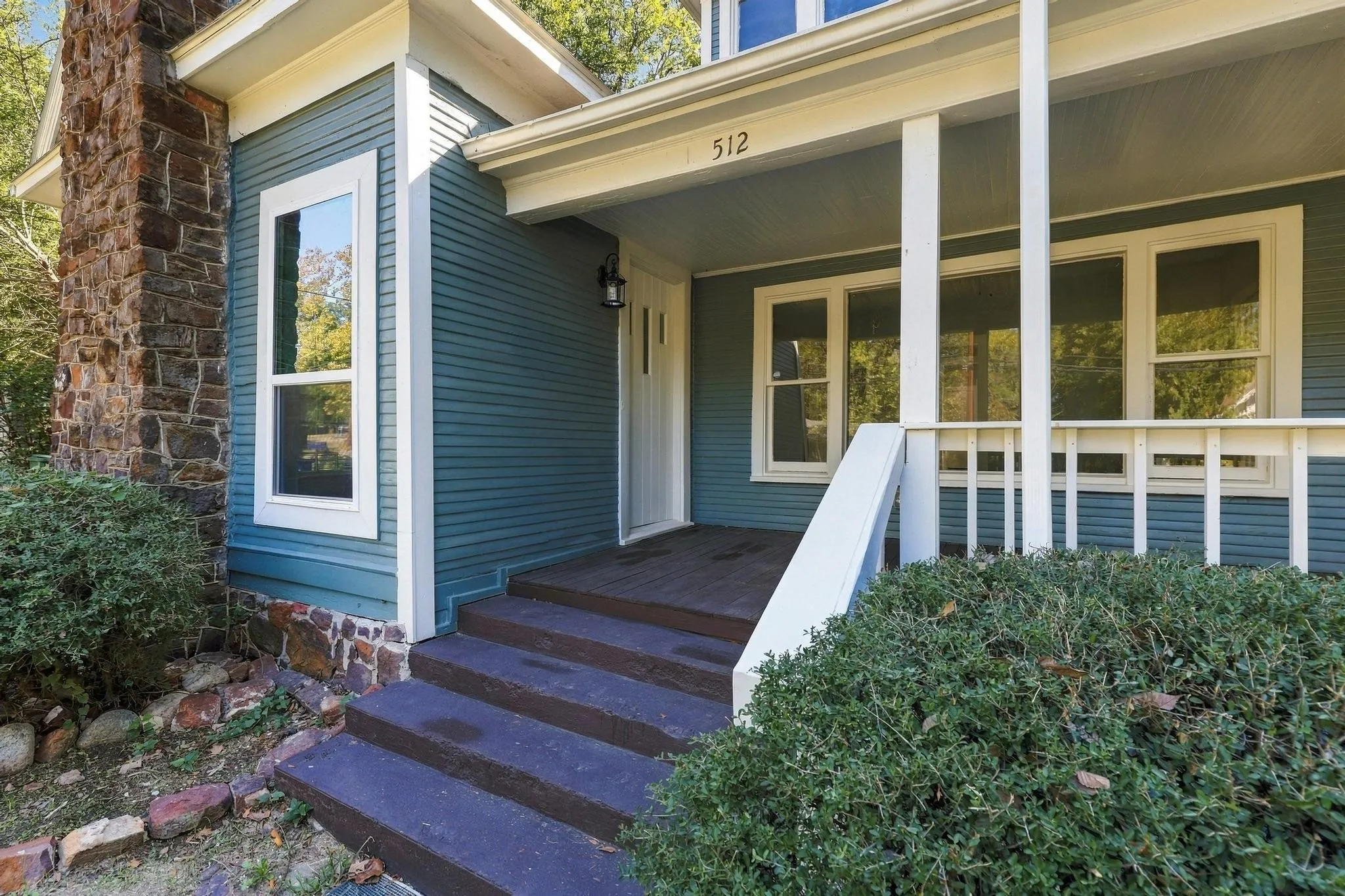 Single Family Residence For Sale in Grayson County , 512 E Main Street, Whitesboro, Texas 76273, 4 Bedroom, 2 Bathroom, Garage spaces, 2,064 Sqft, built in 1918, mls#21409294, Real Estate Agent in Whitesboro, Homes For Sale in Grayson county, Homes For Sale in Whitesboro, Realtor in Whitesboro Texas, Real Estate Brokerage Independent Realty Texas, Luminita Cordes Realtor