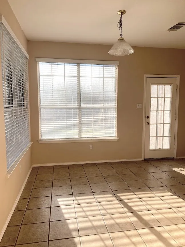 Single Family Residence For Rent in Collin County , 7105 Tansy Place, Plano, Texas 75025, 4 Bedroom, 3 Bathroom, 2 Garage spaces, 2,099 Sqft, built in 1993, mls#21409302, Real Estate Agent in Plano, Homes For Rent in Collin county, Homes For Rent in Plano, Realtor in Plano Texas, Real Estate Brokerage Independent Realty Texas, Luminita Cordes Realtor
