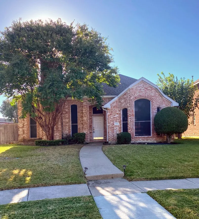 Single Family Residence For Rent