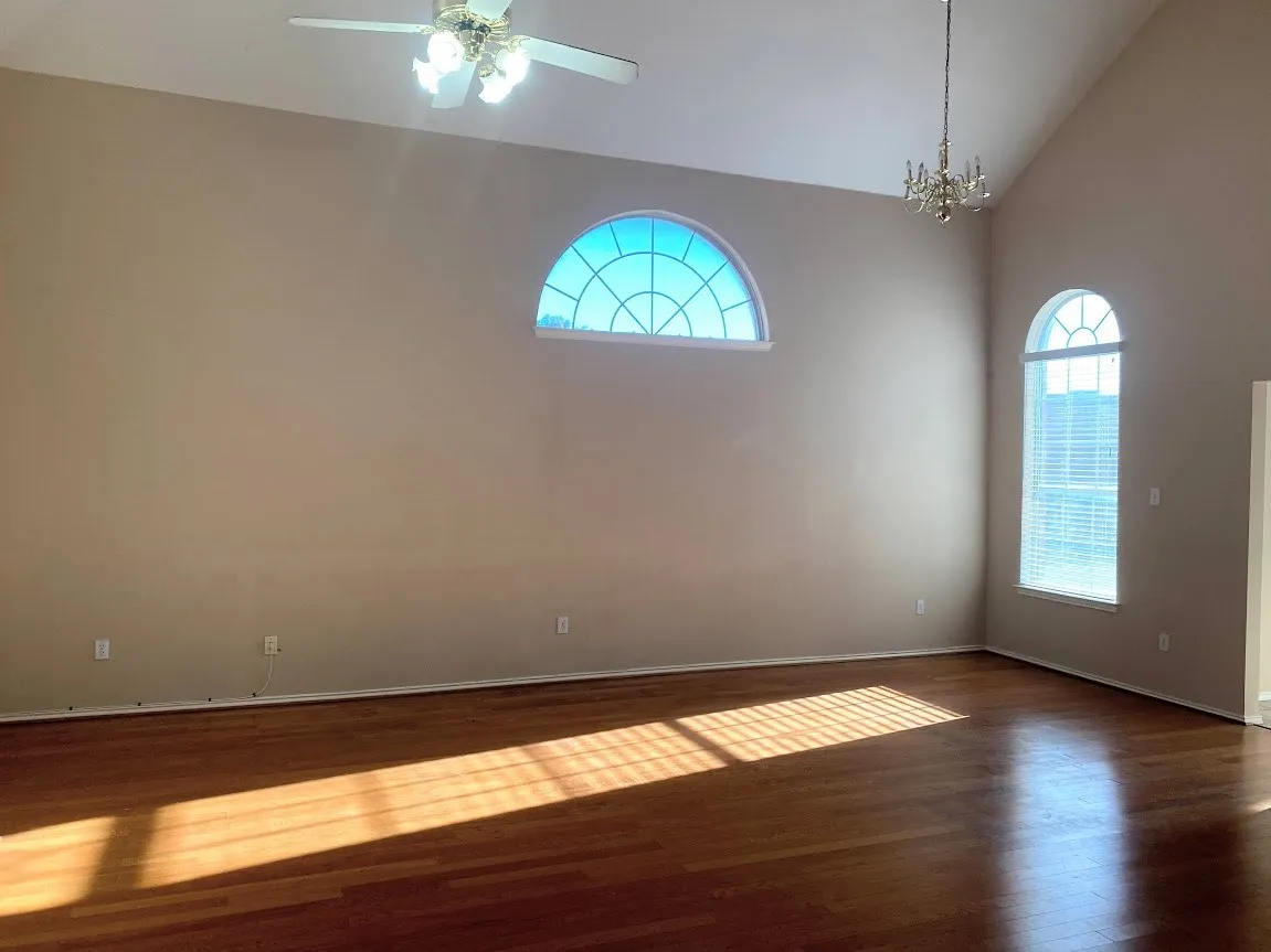 Single Family Residence For Rent in Collin County , 7105 Tansy Place, Plano, Texas 75025, 4 Bedroom, 3 Bathroom, 2 Garage spaces, 2,099 Sqft, built in 1993, mls#21409302, Real Estate Agent in Plano, Homes For Rent in Collin county, Homes For Rent in Plano, Realtor in Plano Texas, Real Estate Brokerage Independent Realty Texas, Luminita Cordes Realtor