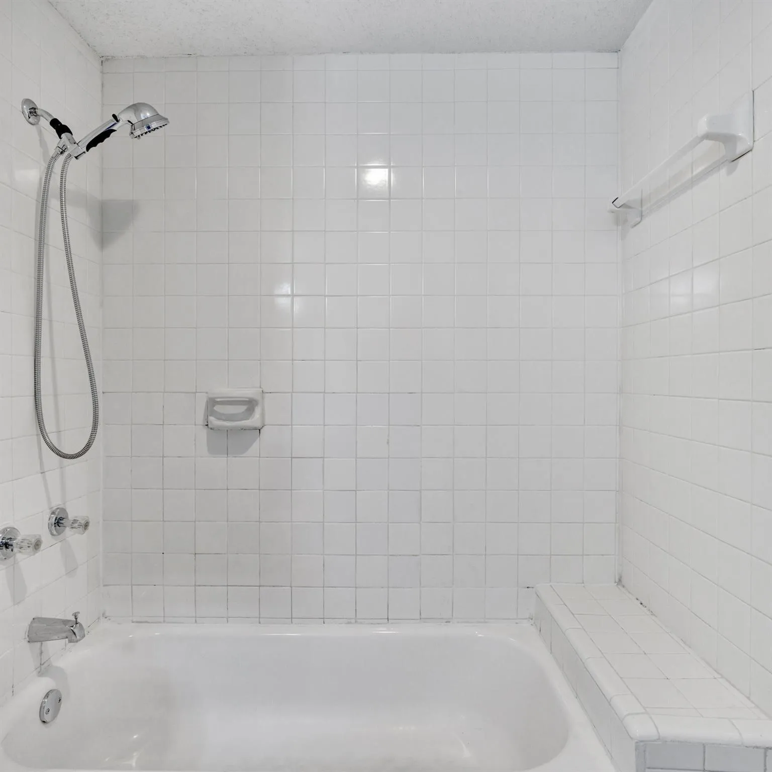 Condominium For Rent in Dallas County , 9601 Forest Lane 1113, Dallas, Texas 75243, 1 Bedroom, 1 Bathroom, Garage spaces, 685 Sqft, built in 1983, mls#21409319, Real Estate Agent in Dallas, Homes For Rent in Dallas county, Homes For Rent in Dallas, Realtor in Dallas Texas, Real Estate Brokerage Independent Realty Texas, Luminita Cordes Realtor
