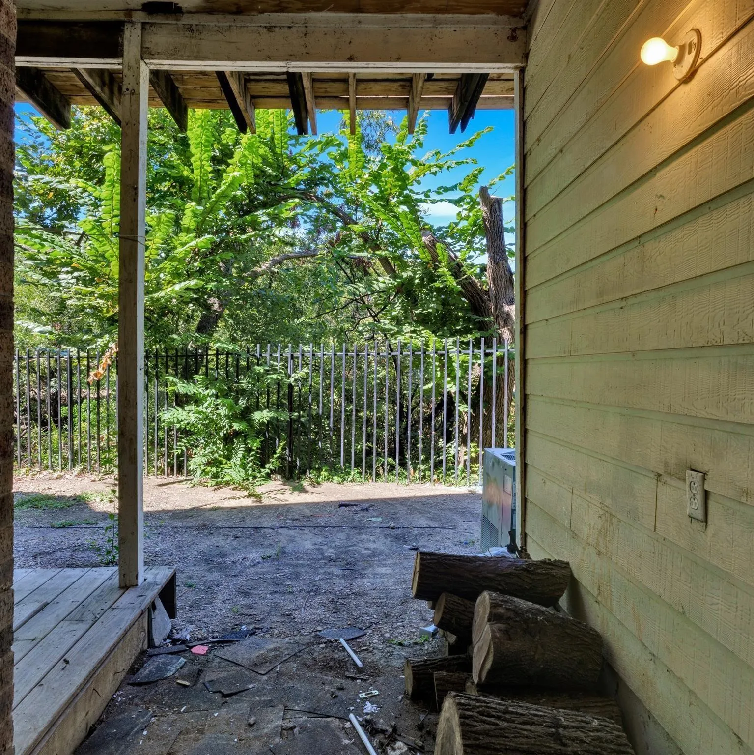 Condominium For Rent in Dallas County , 9601 Forest Lane 1113, Dallas, Texas 75243, 1 Bedroom, 1 Bathroom, Garage spaces, 685 Sqft, built in 1983, mls#21409319, Real Estate Agent in Dallas, Homes For Rent in Dallas county, Homes For Rent in Dallas, Realtor in Dallas Texas, Real Estate Brokerage Independent Realty Texas, Luminita Cordes Realtor