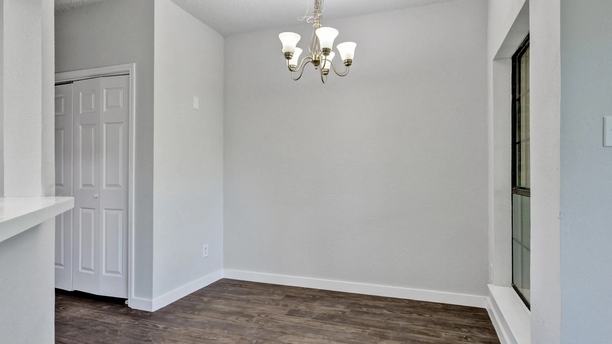 Condominium For Rent in Dallas County , 9601 Forest Lane 1113, Dallas, Texas 75243, 1 Bedroom, 1 Bathroom, Garage spaces, 685 Sqft, built in 1983, mls#21409319, Real Estate Agent in Dallas, Homes For Rent in Dallas county, Homes For Rent in Dallas, Realtor in Dallas Texas, Real Estate Brokerage Independent Realty Texas, Luminita Cordes Realtor