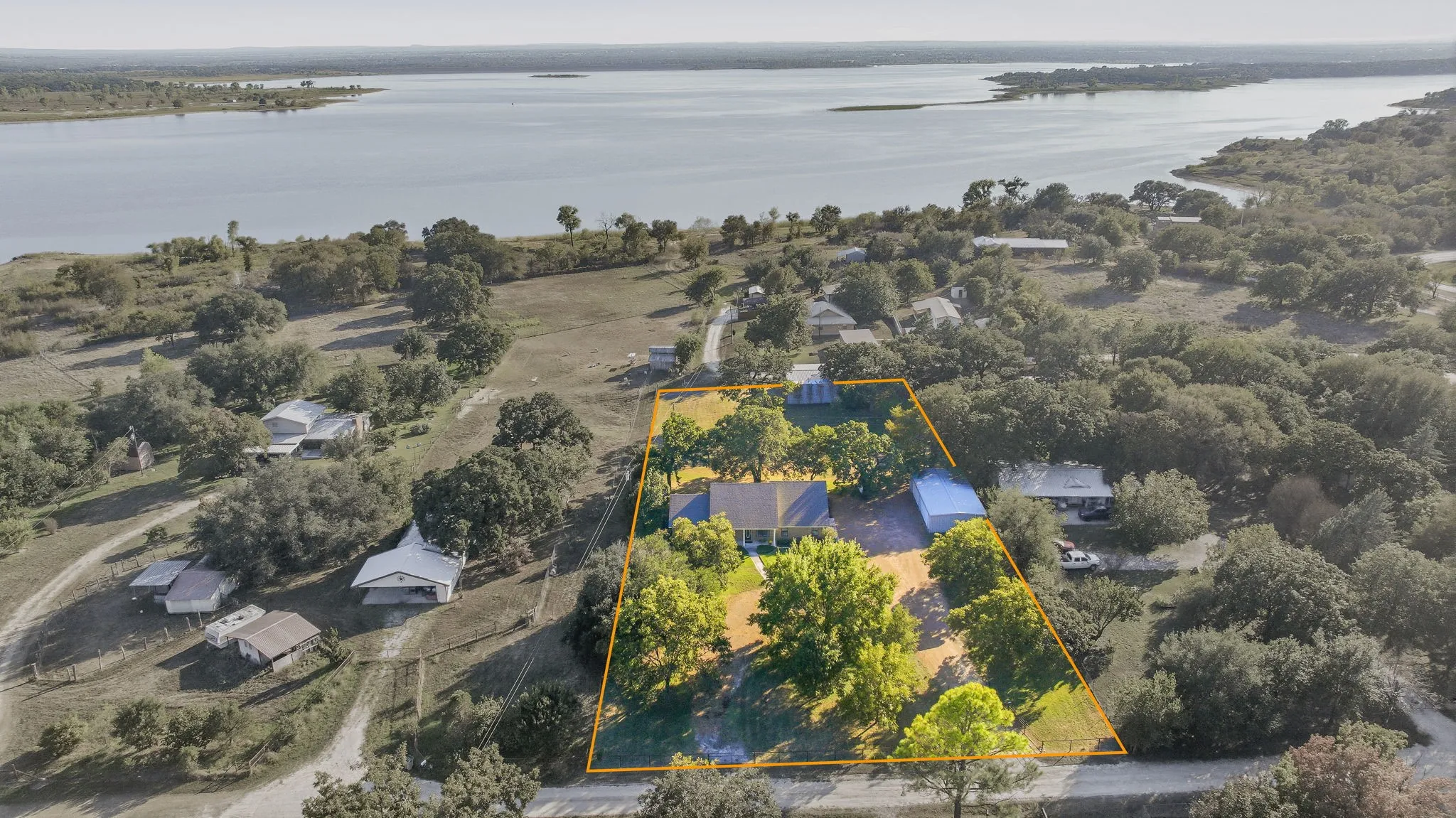Single Family Residence For Sale in Comanche County , 217 Mathis Road, Dublin, Texas 76446, 3 Bedroom, 2 Bathroom, 2 Garage spaces, 1,782 Sqft, built in 1998, mls#21409210, Real Estate Agent in Dublin, Homes For Sale in Comanche county, Homes For Sale in Dublin, Realtor in Dublin Texas, Real Estate Brokerage Independent Realty Texas, Luminita Cordes Realtor