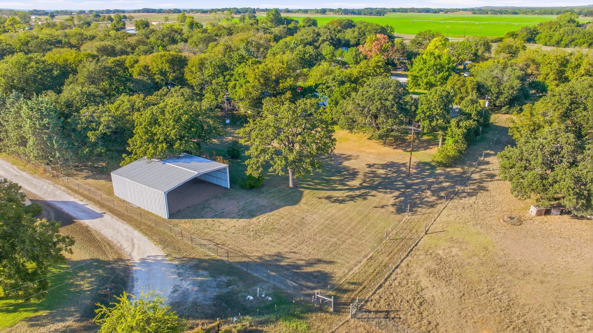 Single Family Residence For Sale in Comanche County , 217 Mathis Road, Dublin, Texas 76446, 3 Bedroom, 2 Bathroom, 2 Garage spaces, 1,782 Sqft, built in 1998, mls#21409210, Real Estate Agent in Dublin, Homes For Sale in Comanche county, Homes For Sale in Dublin, Realtor in Dublin Texas, Real Estate Brokerage Independent Realty Texas, Luminita Cordes Realtor