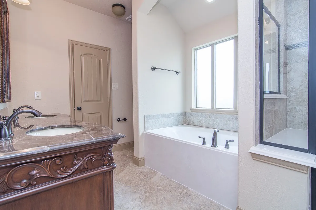 Single Family Residence For Rent in Kaufman County , 3123 Clear Springs Drive, Forney, Texas 75126, 4 Bedroom, 2 Bathroom, 2 Garage spaces, 2,102 Sqft, built in 2016, mls#21409322, Real Estate Agent in Forney, Homes For Rent in Kaufman county, Homes For Rent in Forney, Realtor in Forney Texas, Real Estate Brokerage Independent Realty Texas, Luminita Cordes Realtor