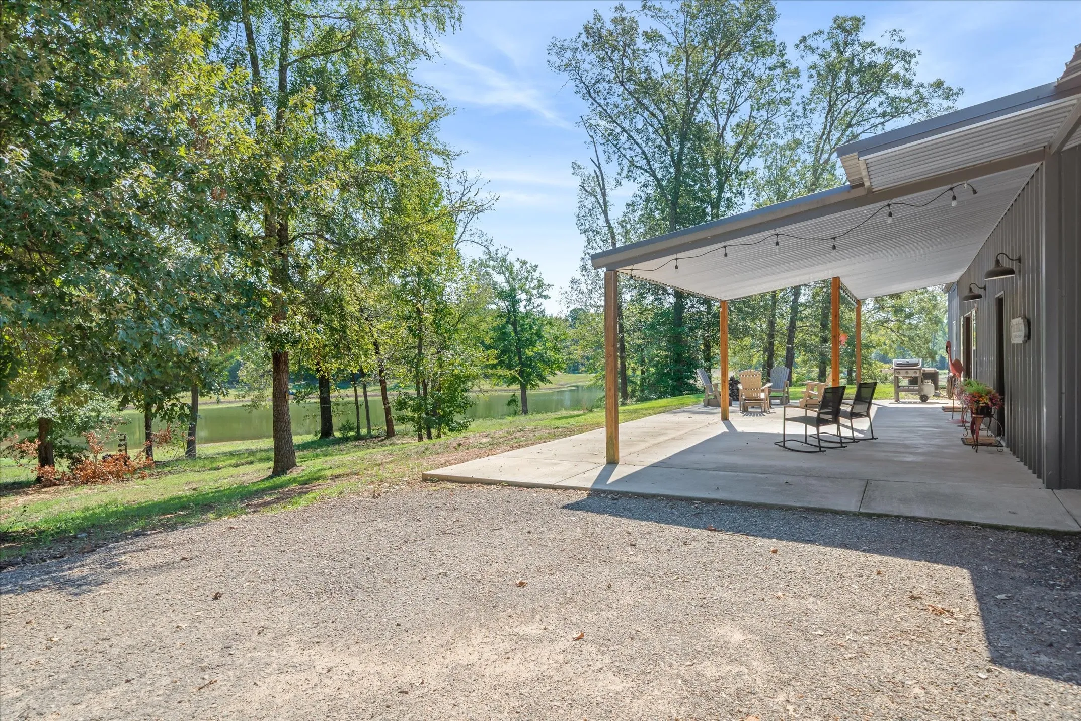 Single Family Residence For Sale in Van Zandt County , 1143 VZ County Road 4602, Ben Wheeler, Texas 75754, 3 Bedroom, 3 Bathroom, 2 Garage spaces, 2,340 Sqft, built in 2019, mls#21408746, Real Estate Agent in Ben Wheeler, Homes For Sale in Van Zandt county, Homes For Sale in Ben Wheeler, Realtor in Ben Wheeler Texas, Real Estate Brokerage Independent Realty Texas, Luminita Cordes Realtor