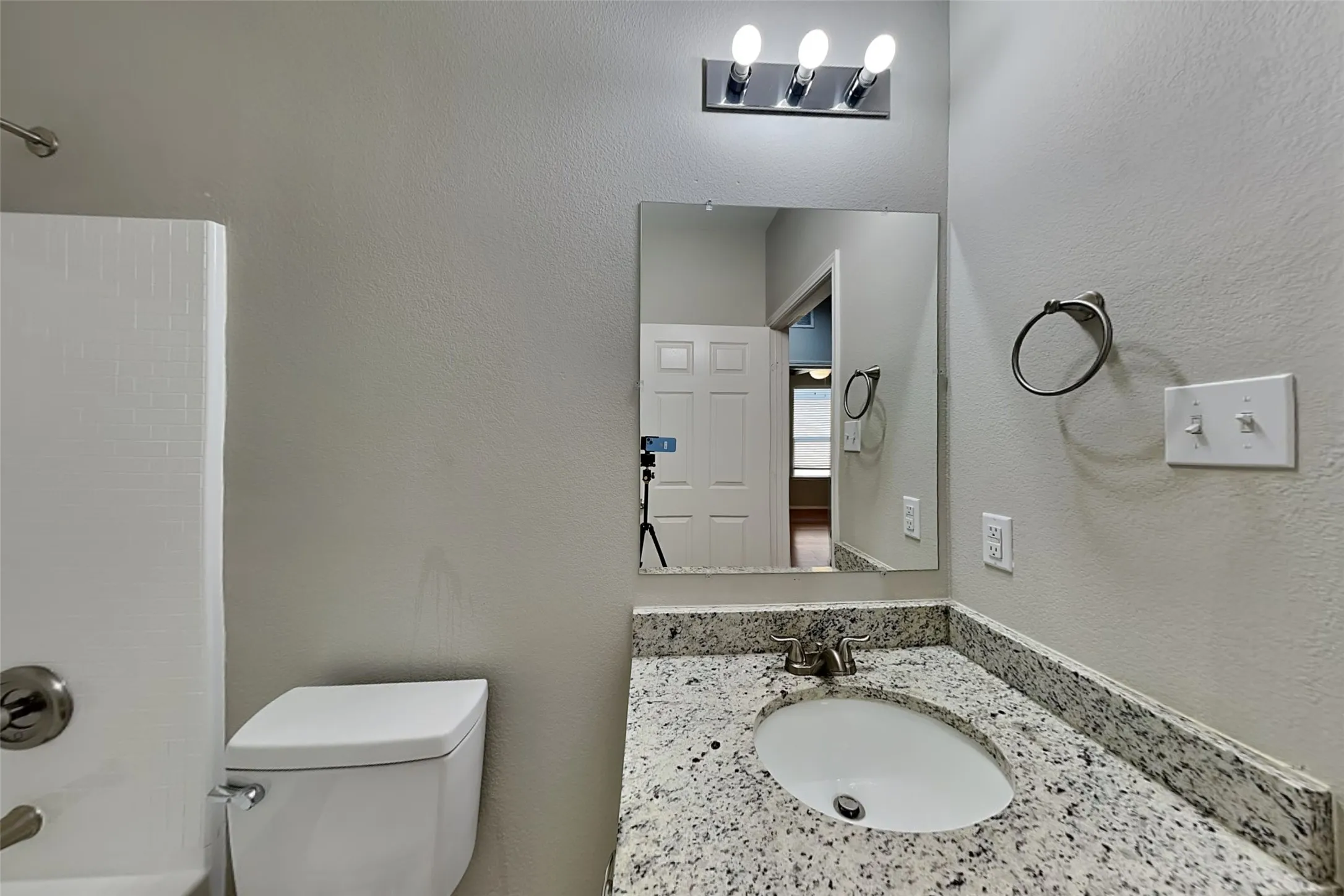 Single Family Residence For Rent in Tarrant County , 420 Magma Drive, Fort Worth, Texas 76131, 3 Bedroom, 2 Bathroom, 2 Garage spaces, 1,975 Sqft, built in 2013, mls#21409327, Real Estate Agent in Fort Worth, Homes For Rent in Tarrant county, Homes For Rent in Fort Worth, Realtor in Fort Worth Texas, Real Estate Brokerage Independent Realty Texas, Luminita Cordes Realtor