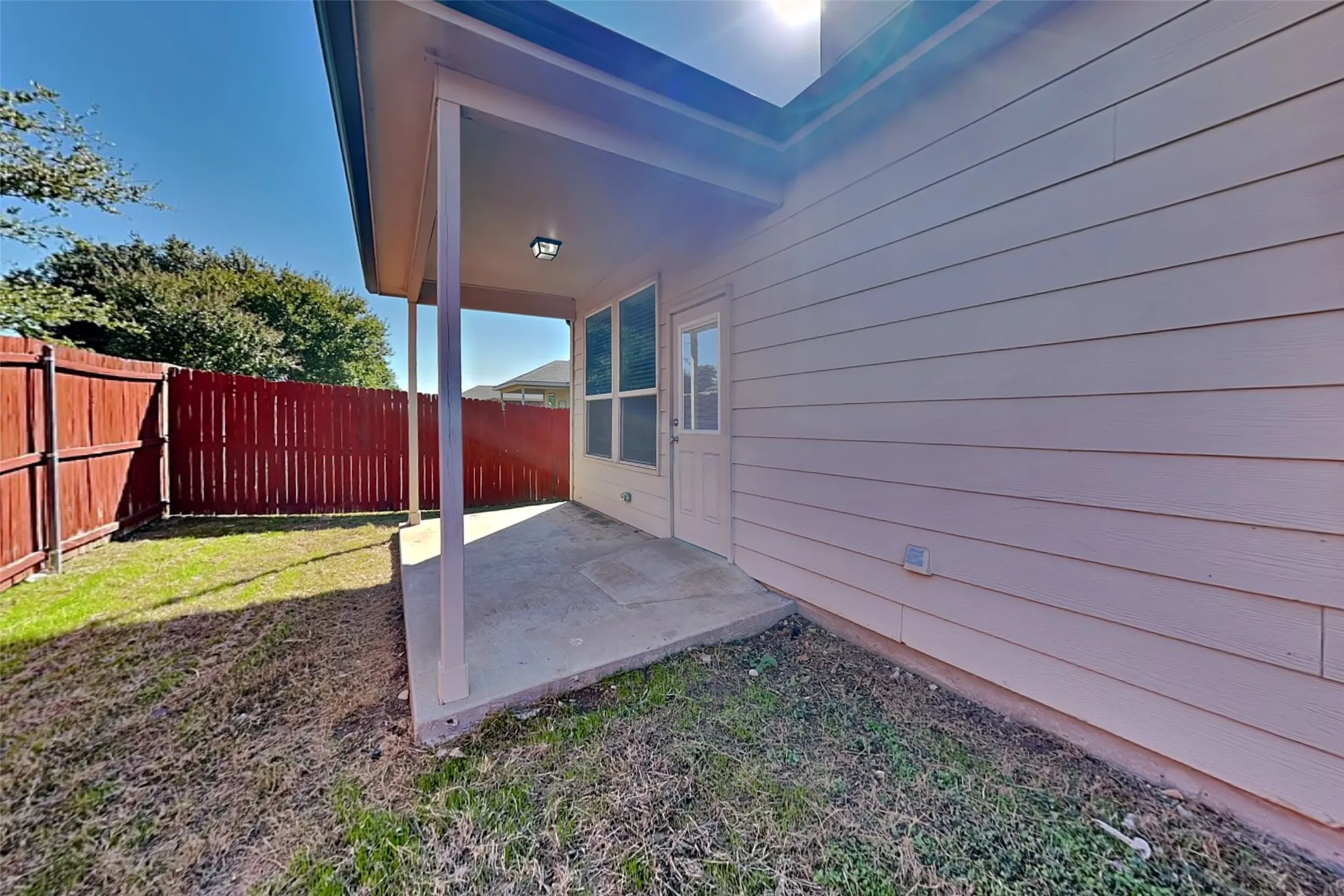 Single Family Residence For Rent in Tarrant County , 420 Magma Drive, Fort Worth, Texas 76131, 3 Bedroom, 2 Bathroom, 2 Garage spaces, 1,975 Sqft, built in 2013, mls#21409327, Real Estate Agent in Fort Worth, Homes For Rent in Tarrant county, Homes For Rent in Fort Worth, Realtor in Fort Worth Texas, Real Estate Brokerage Independent Realty Texas, Luminita Cordes Realtor