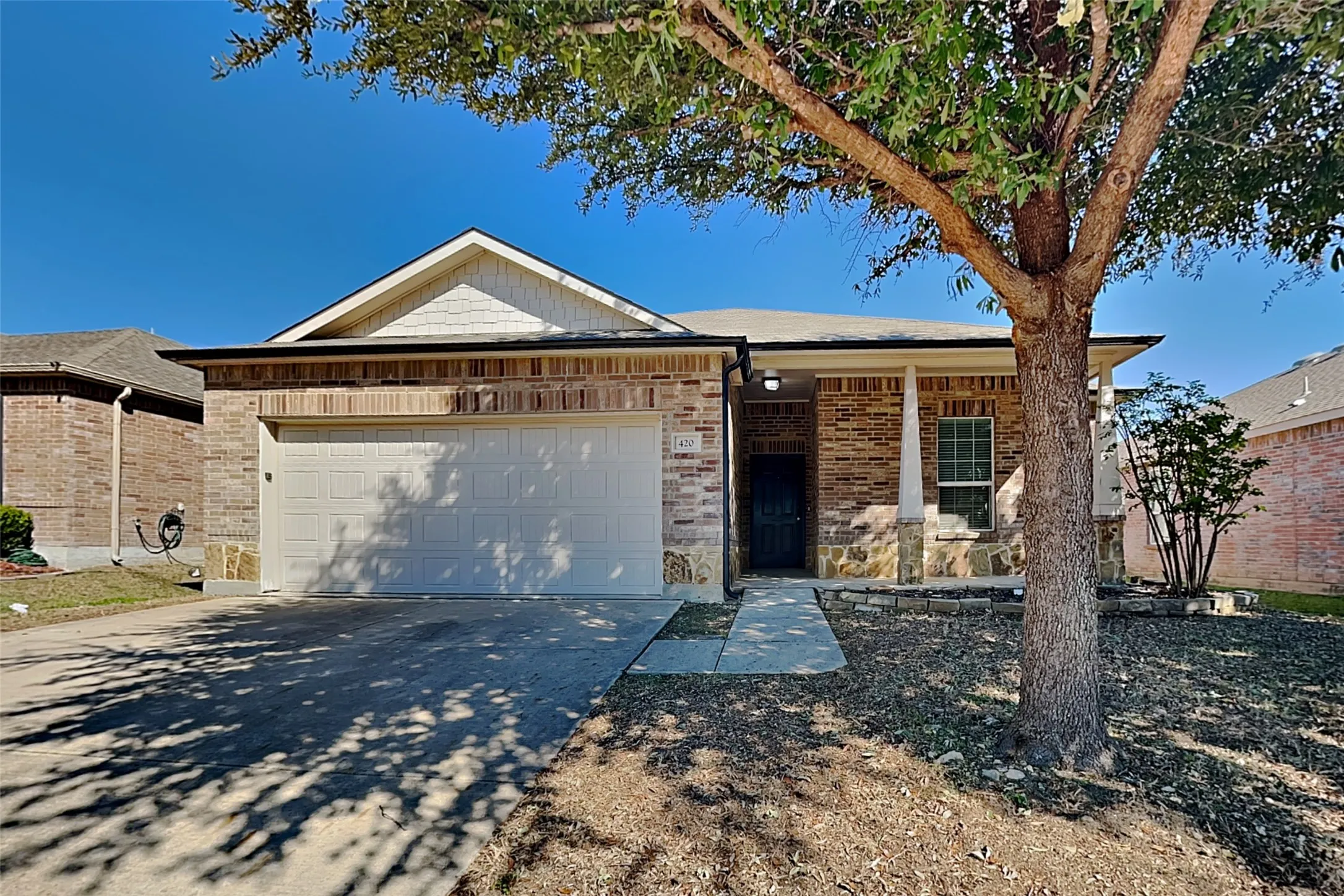 Single Family Residence For Rent