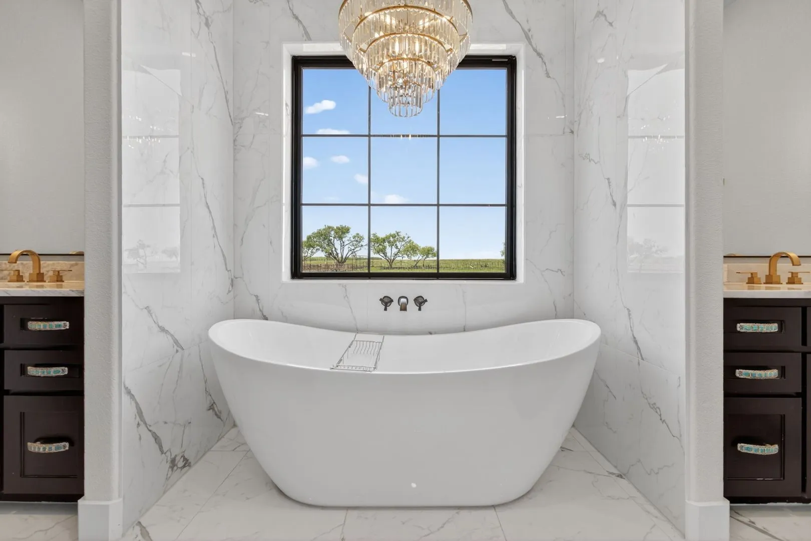 Single Family Residence For Rent in Jack County , 6384 US Highway 281 S, Jacksboro, Texas 76458, 4 Bedroom, 4 Bathroom, Garage spaces, 2,553 Sqft, built in 2023, mls#21409266, Real Estate Agent in Jacksboro, Homes For Rent in Jack county, Homes For Rent in Jacksboro, Realtor in Jacksboro Texas, Real Estate Brokerage Independent Realty Texas, Luminita Cordes Realtor