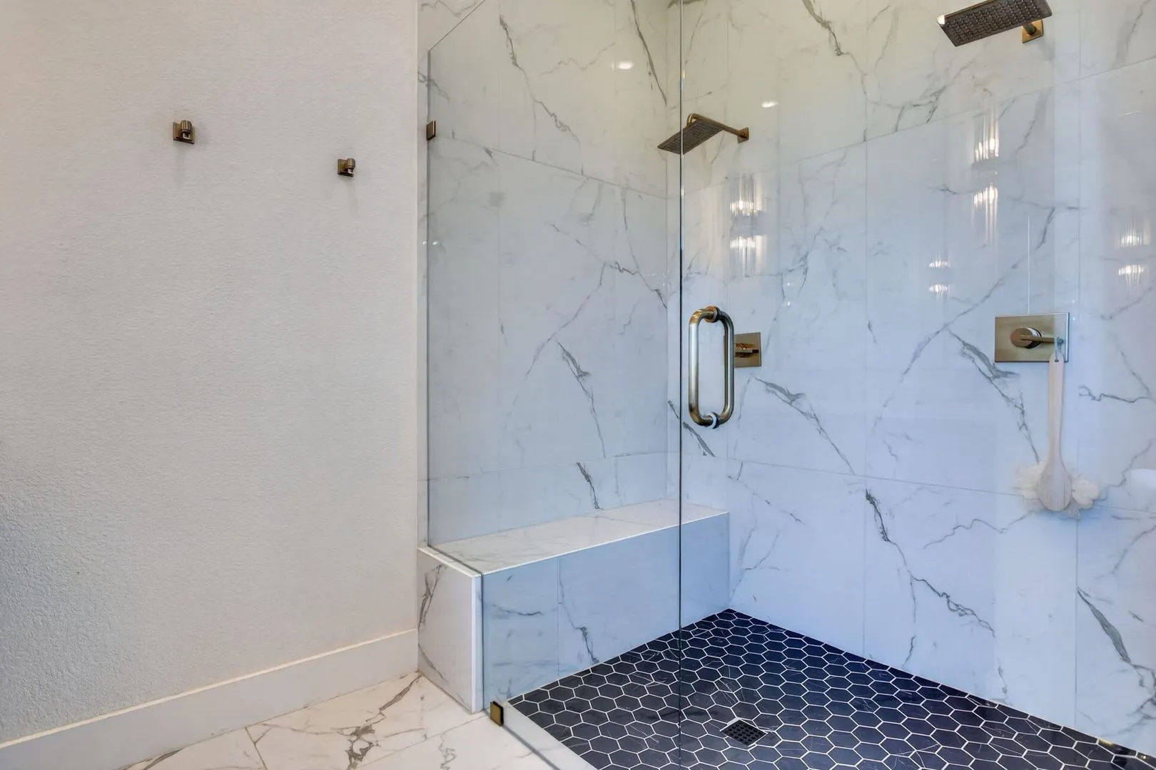 Single Family Residence For Rent in Jack County , 6384 US Highway 281 S, Jacksboro, Texas 76458, 4 Bedroom, 4 Bathroom, Garage spaces, 2,553 Sqft, built in 2023, mls#21409266, Real Estate Agent in Jacksboro, Homes For Rent in Jack county, Homes For Rent in Jacksboro, Realtor in Jacksboro Texas, Real Estate Brokerage Independent Realty Texas, Luminita Cordes Realtor